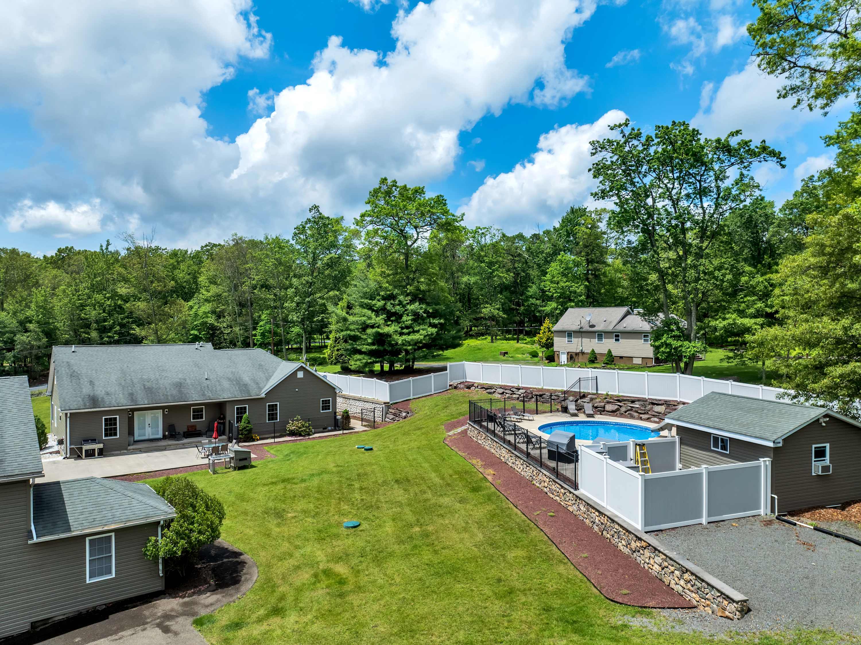 Chip's Pocono Escape | Hot tub | Pool w/ slide