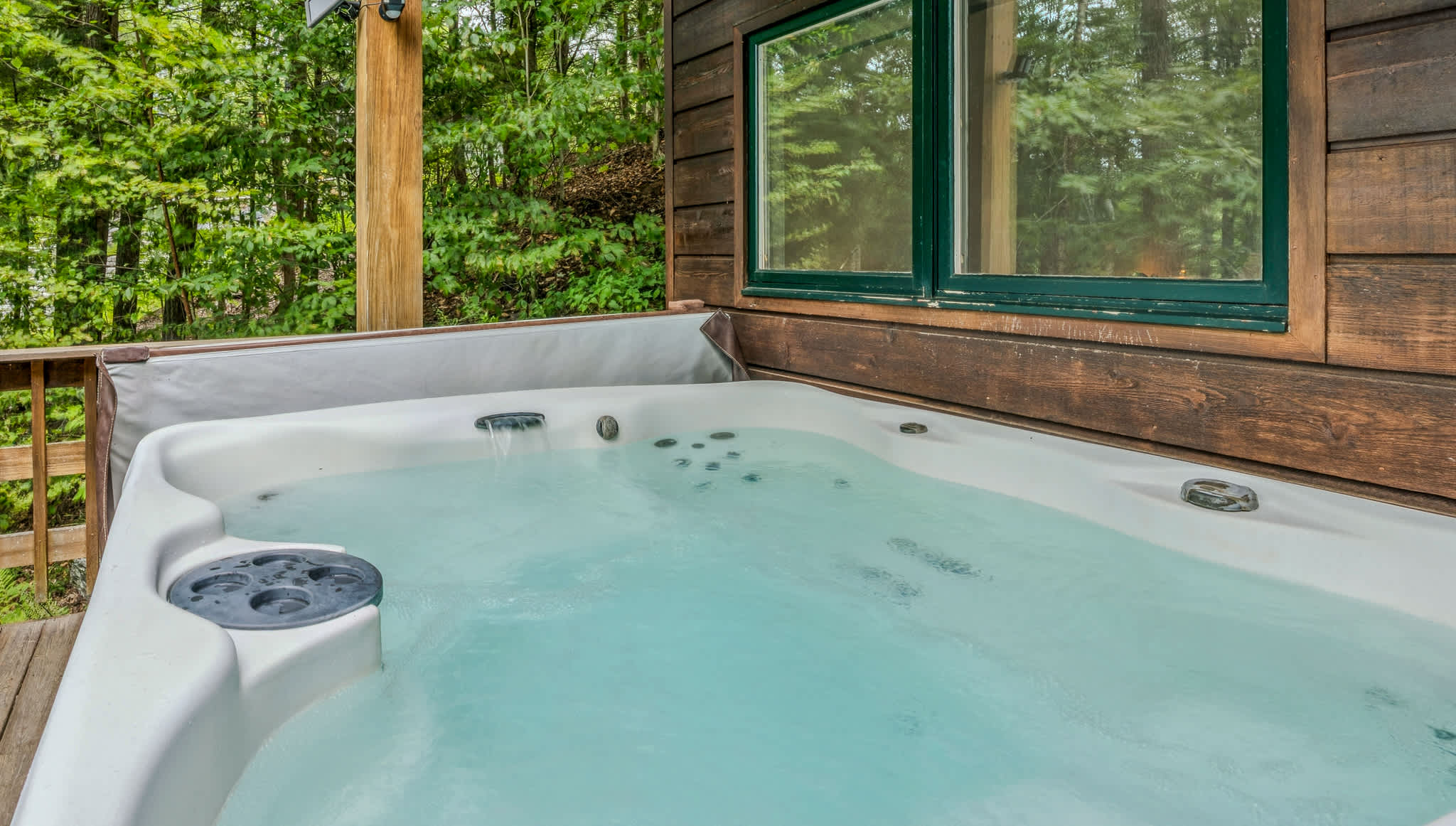 Three Decks Hot Tub Fire Table | DeckHouse Retreat