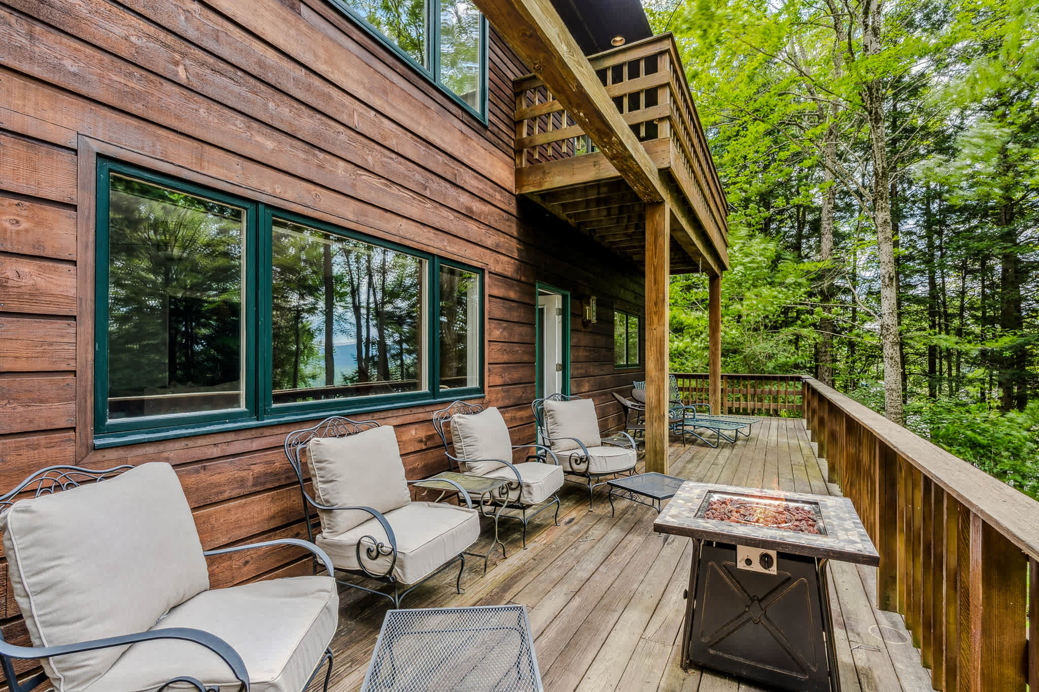 Three Decks Hot Tub Fire Table | DeckHouse Retreat
