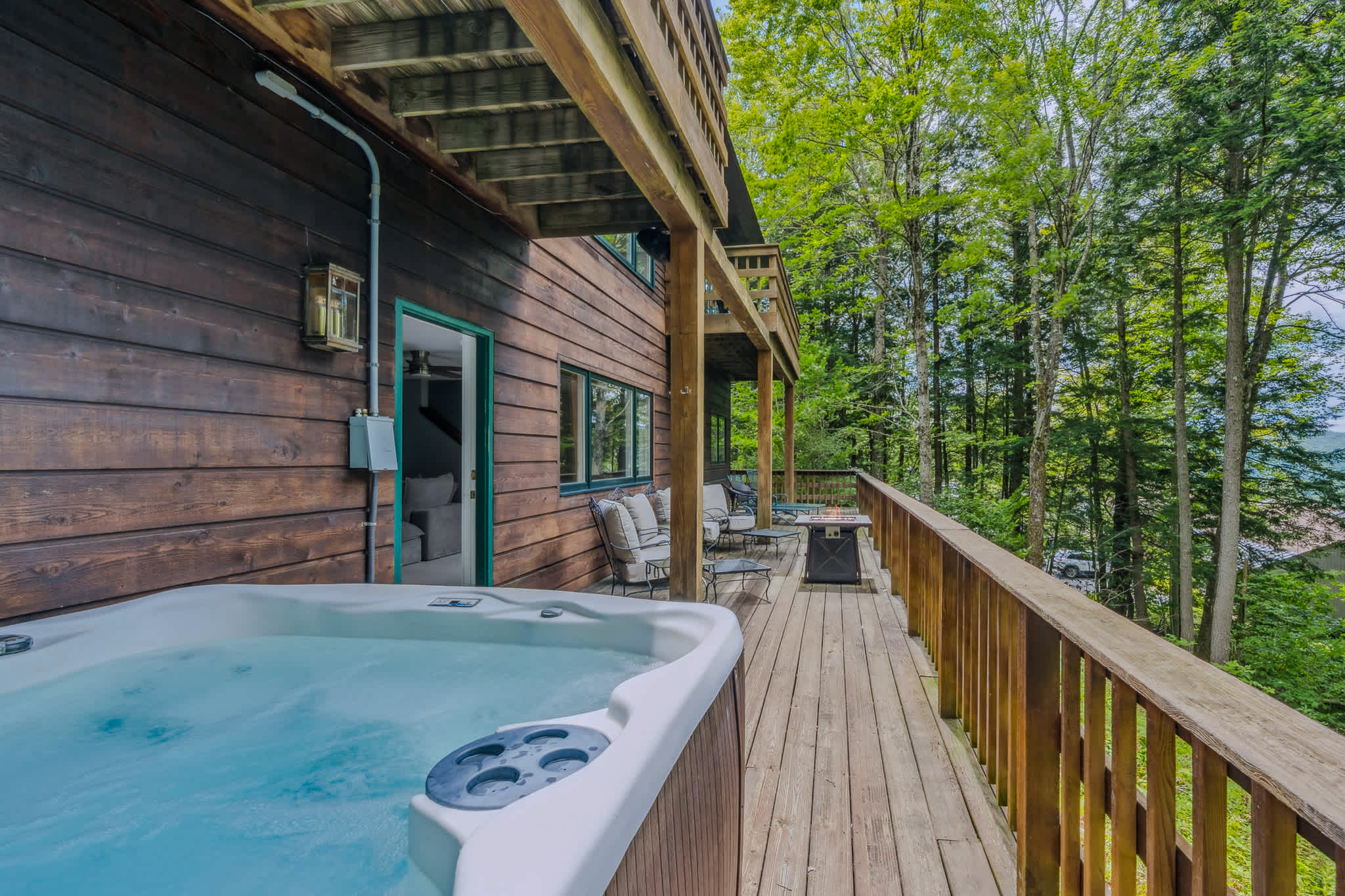 Three Decks Hot Tub Fire Table | DeckHouse Retreat