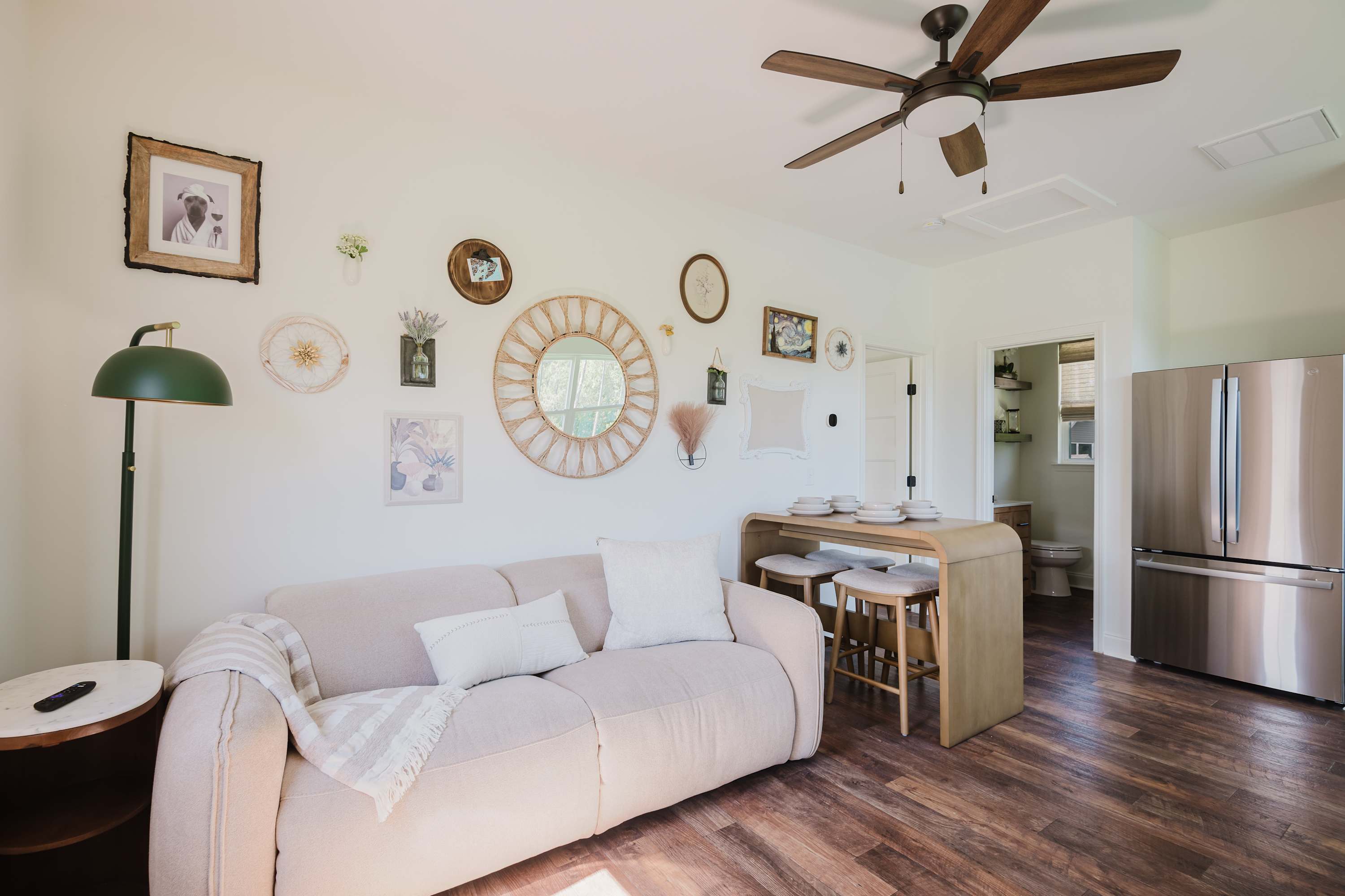 Walk2OldTown!  Modern Lux Private Carriage House