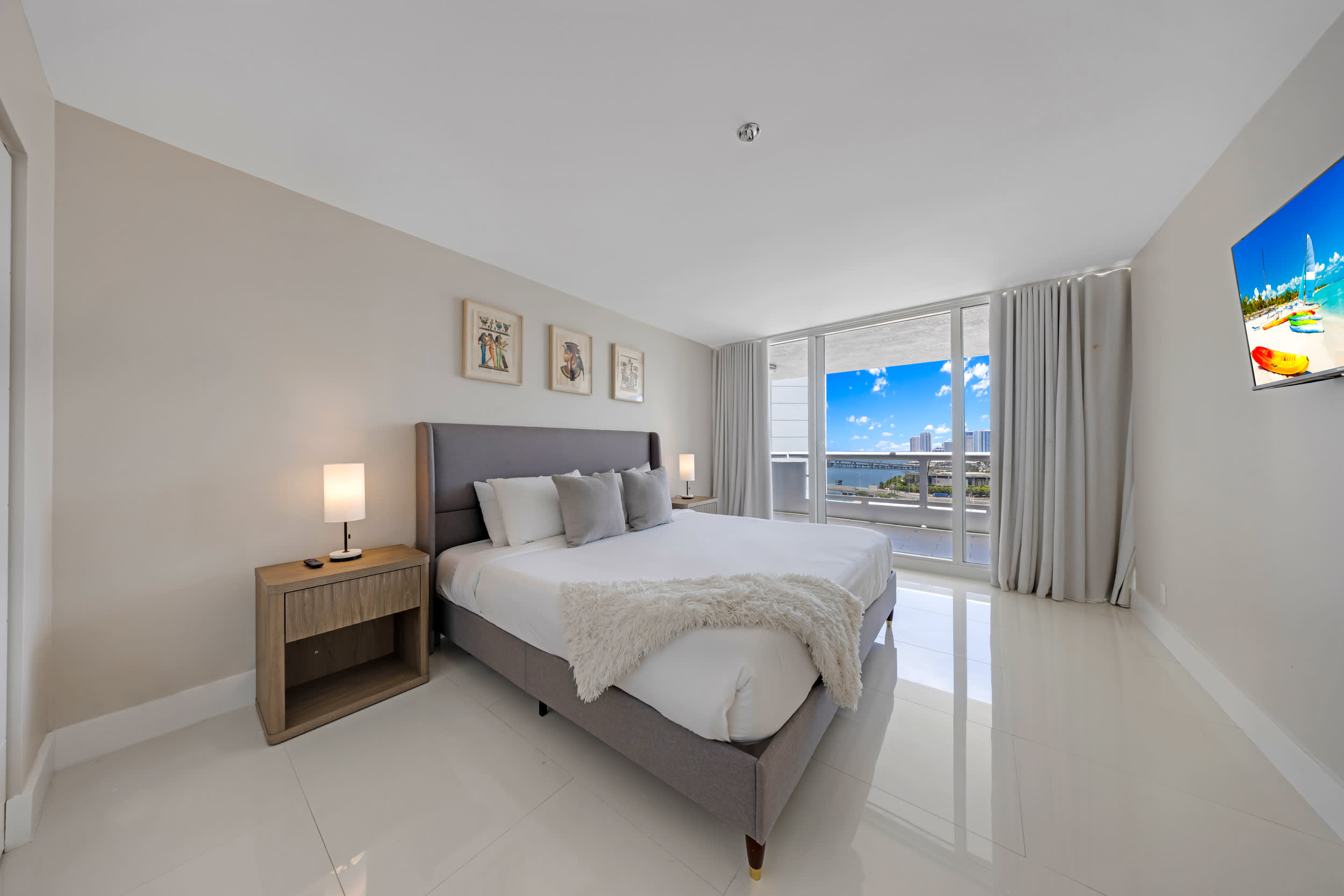 Premium Amenities | Central Location | StayCozy