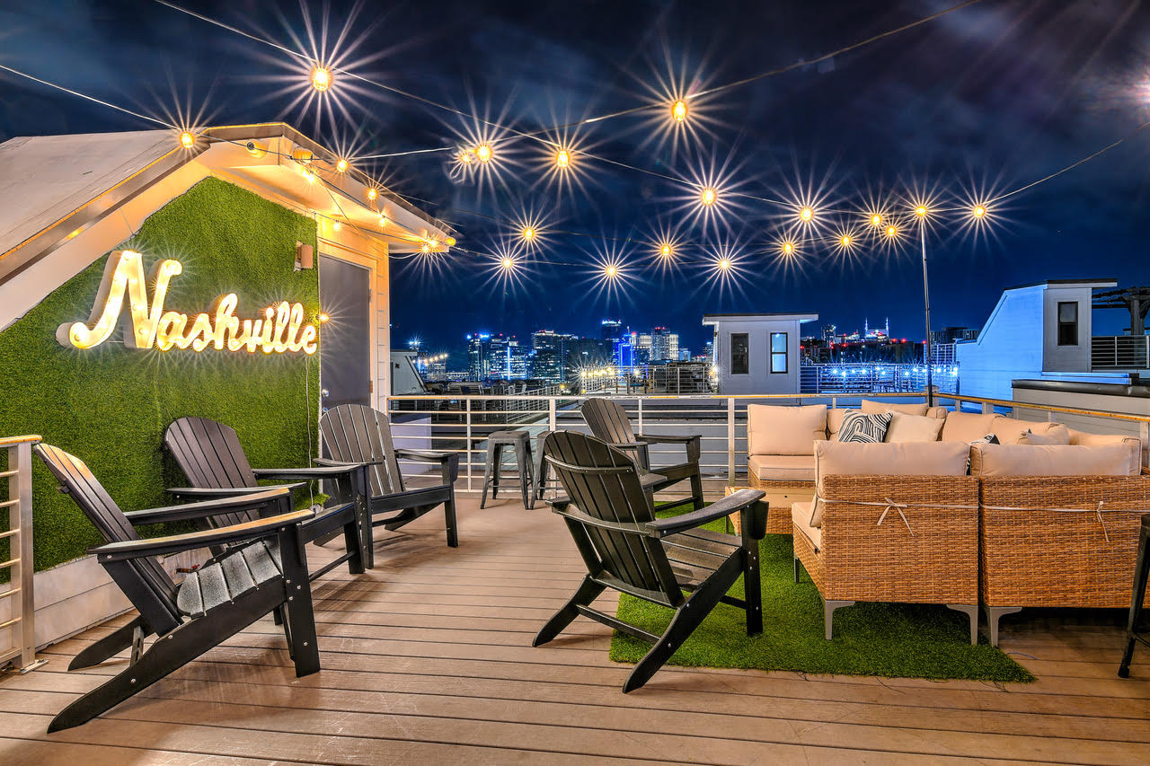 Downtown Gulch 14 Beds Ultimate Skyline Views! — Nashville, TN — vacation rental