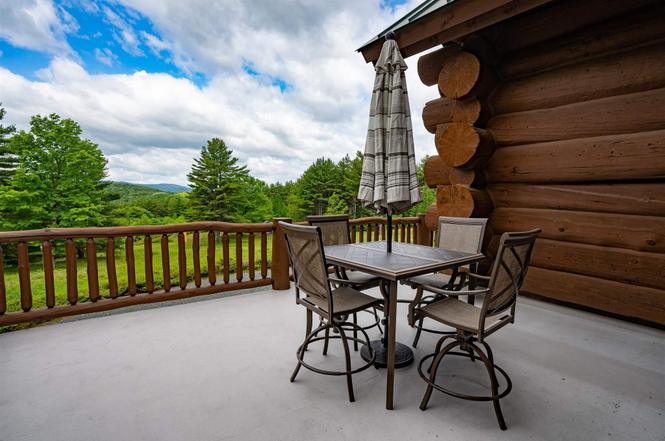 Hot Tub, Firepit, Mtn Views! | Spruce Moose Lodge