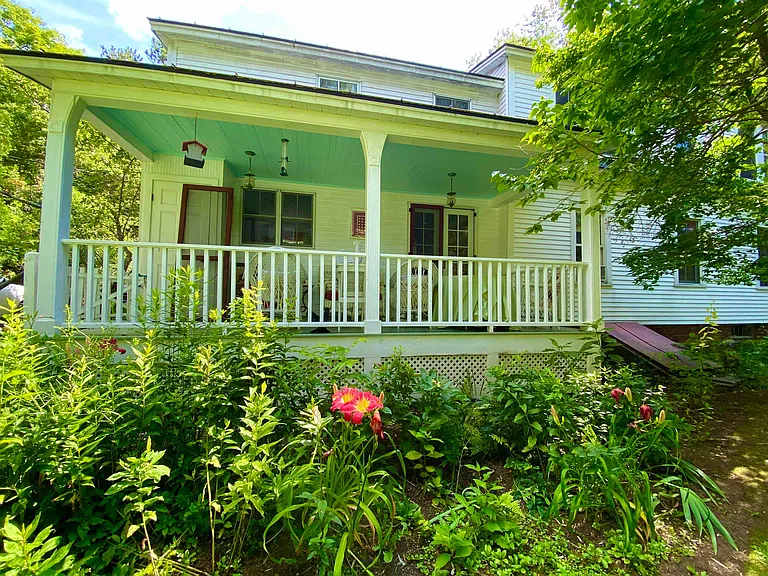 Walk to Mt. Peg Trail + Village, Enjoy Porch Views