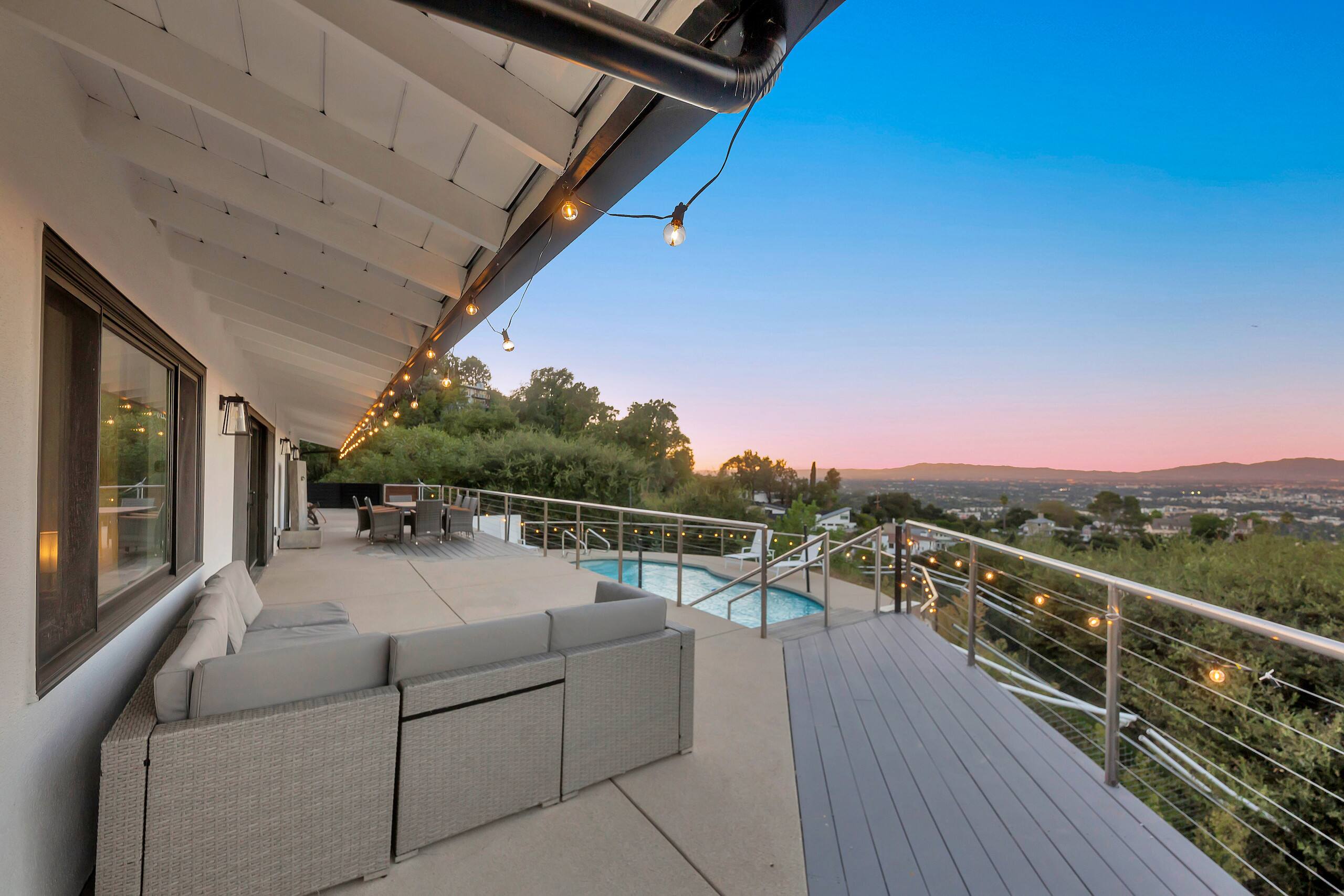 Hilltop Studio City Home · Pool & Views