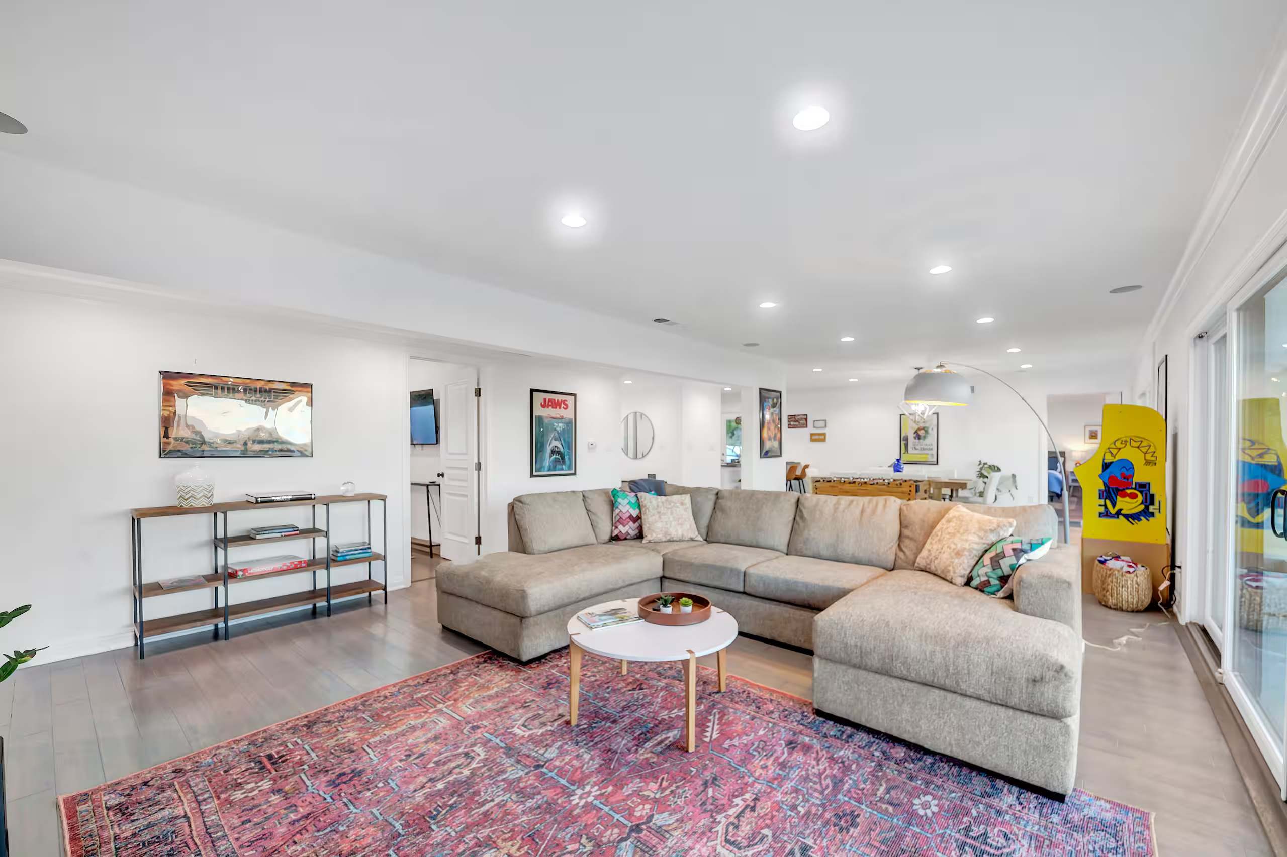 Hilltop Studio City Home · Pool & Views