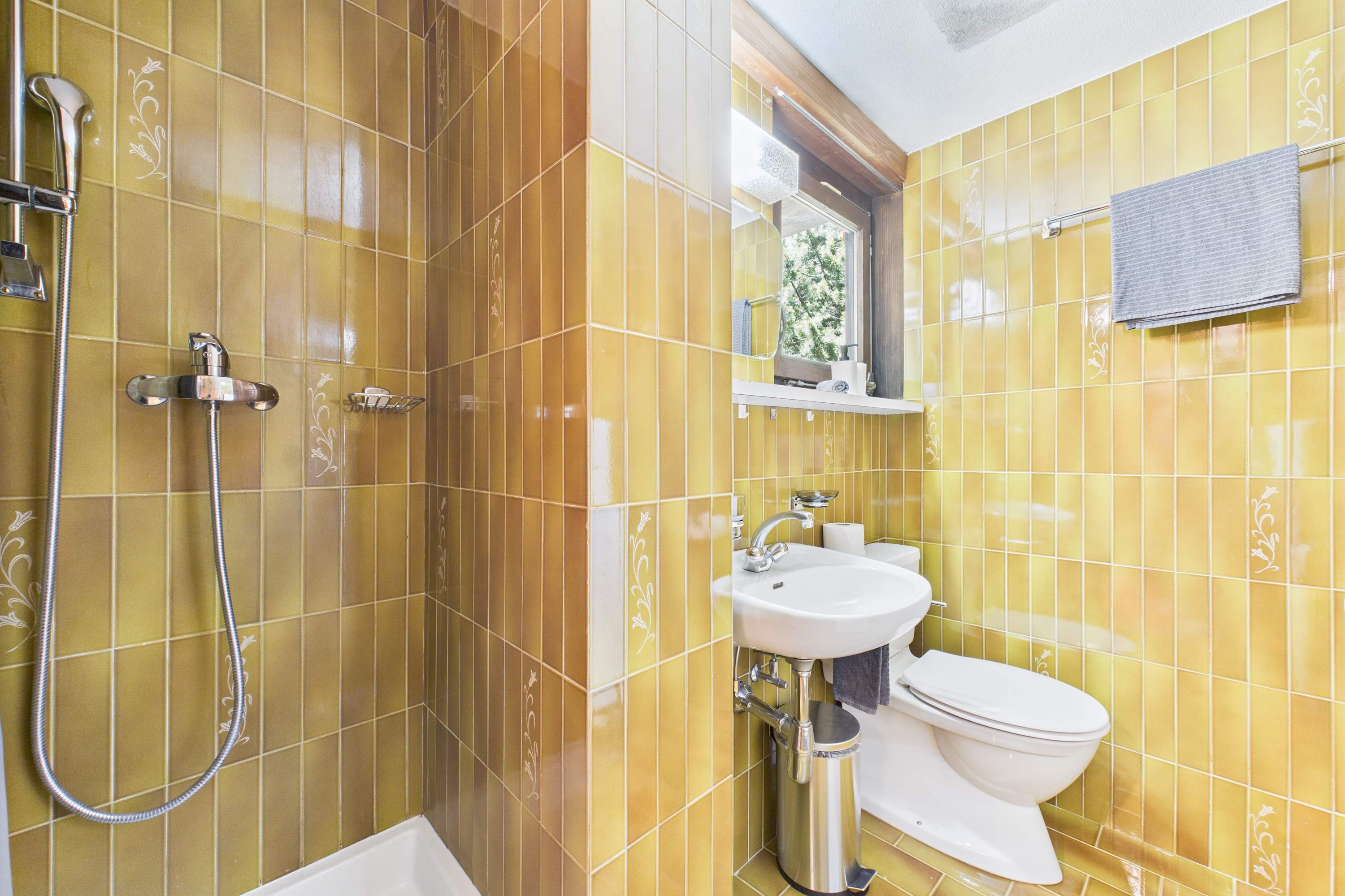 Central Single Room in Saas-Fee | Self Check-in — 12