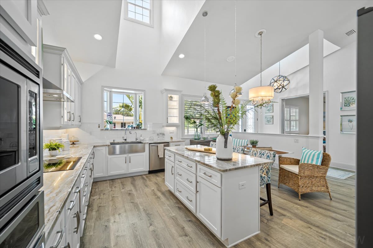 5BR Retreat | Pool, Opt Heated Spa, Bikes, Views! 3