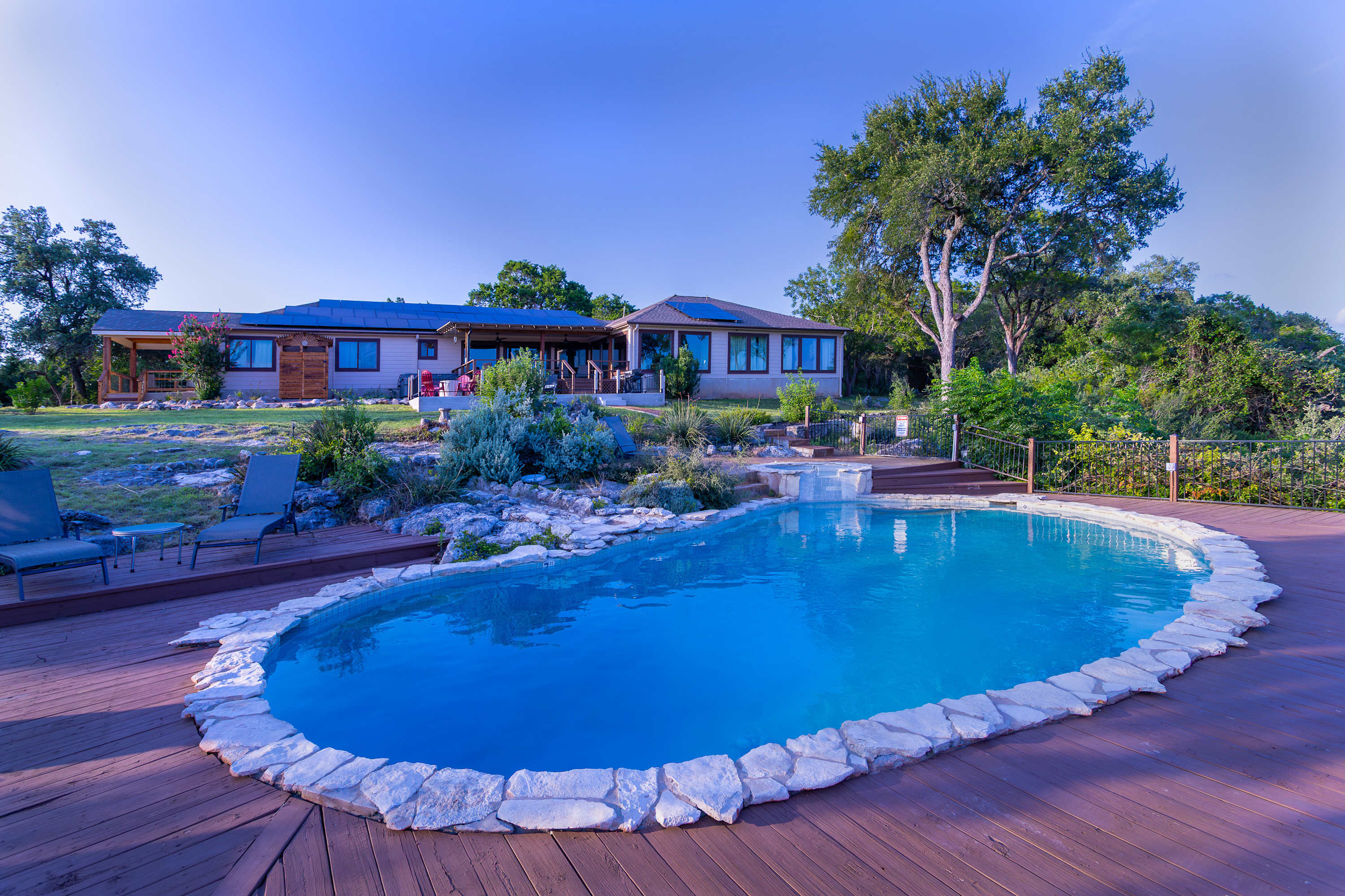 Valley View - Retreat for 10