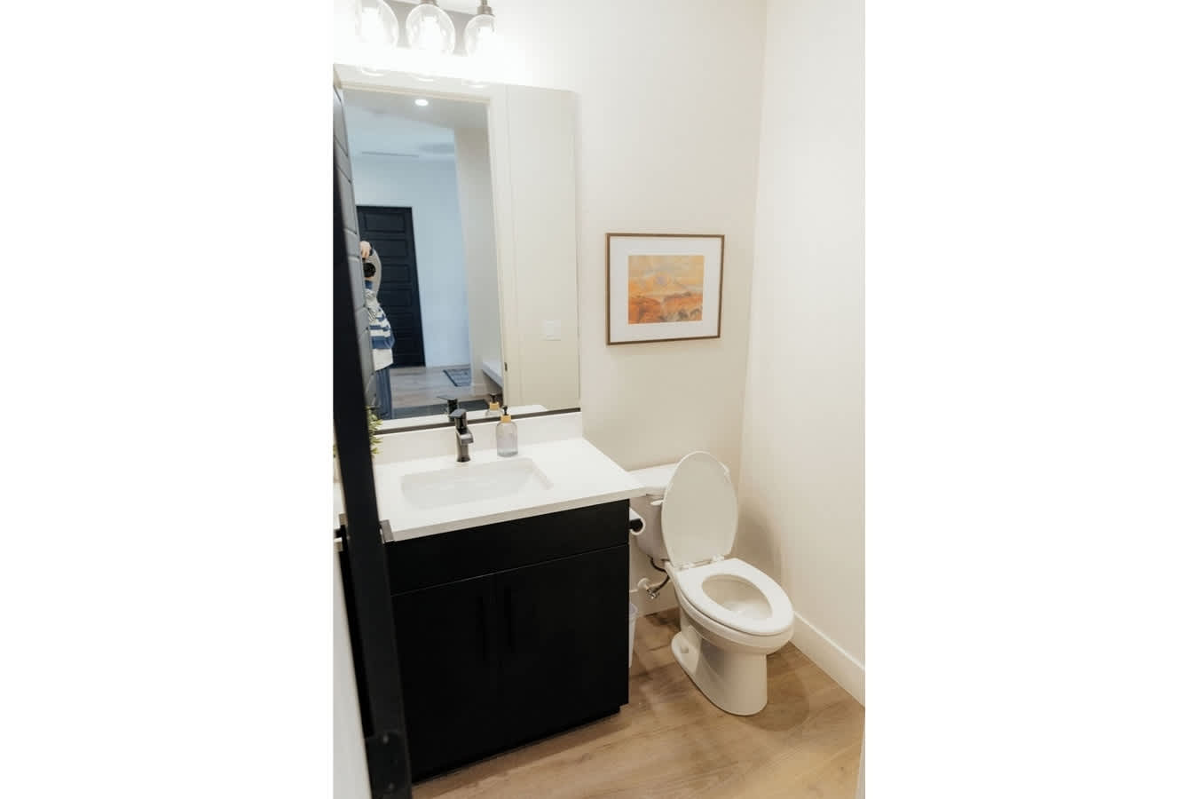 Frankie's Place in Pecan Valley Resort with Pool | Photo 26