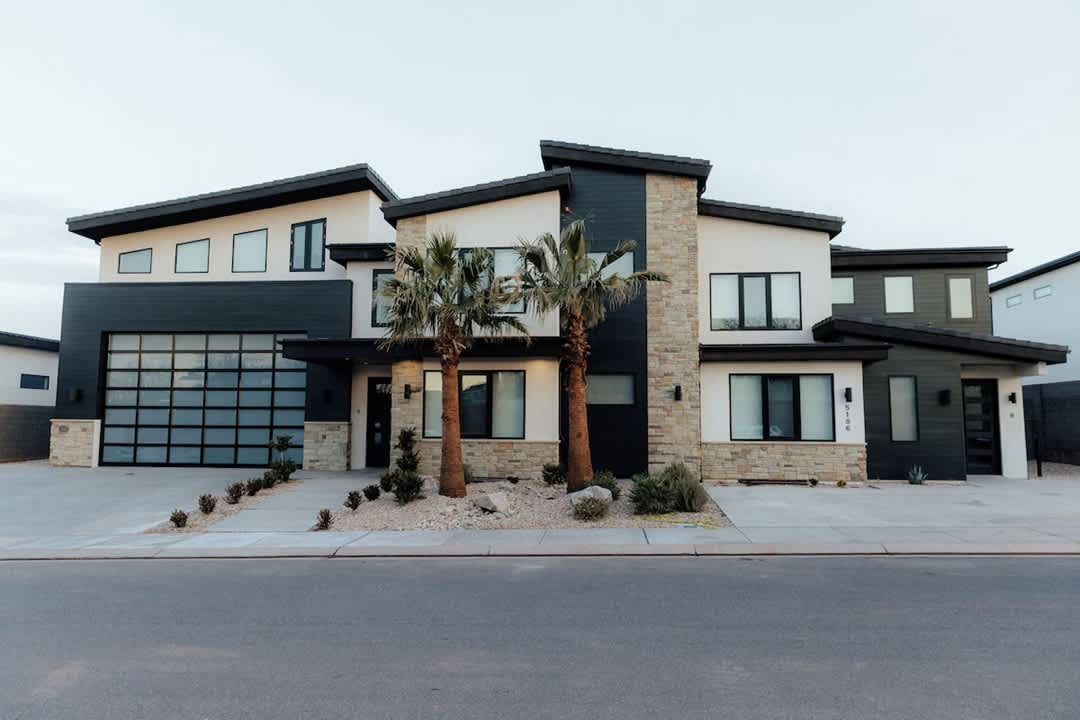 Frankie's Place in Pecan Valley Resort with Pool 2