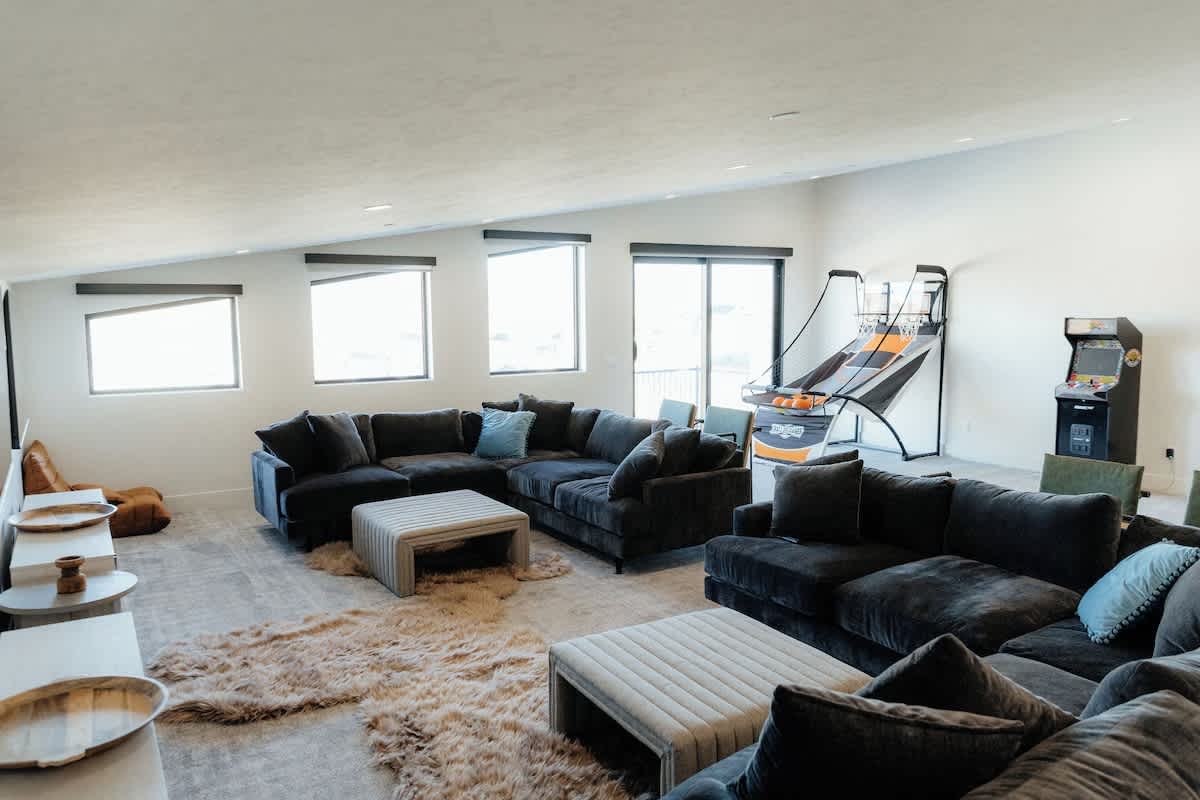 Frankie's Place in Pecan Valley Resort with Pool | Photo 33