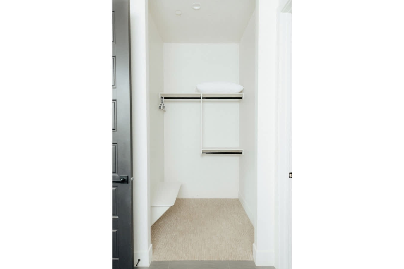 Frankie's Place in Pecan Valley Resort with Pool | Photo 27