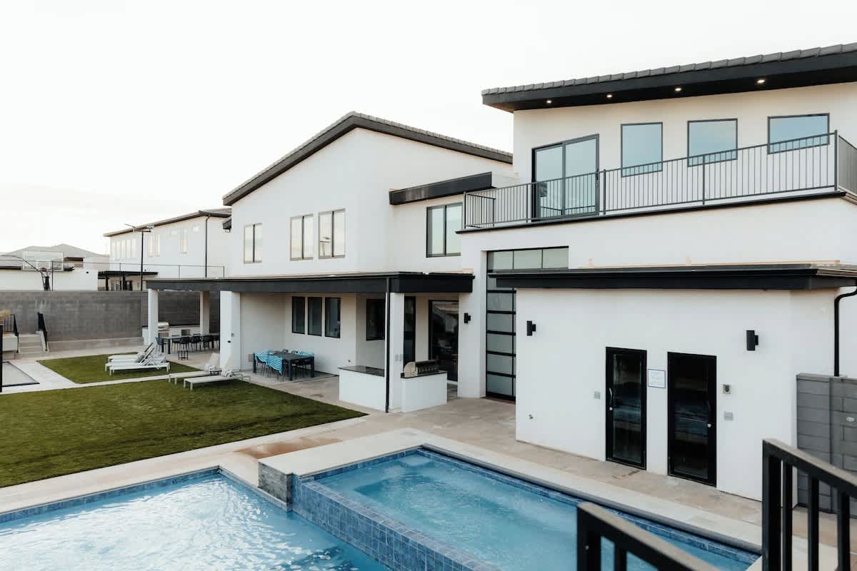 Frankie's Place in Pecan Valley Resort with Pool 4