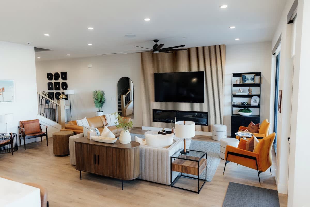 Frankie's Place in Pecan Valley Resort with Pool 5