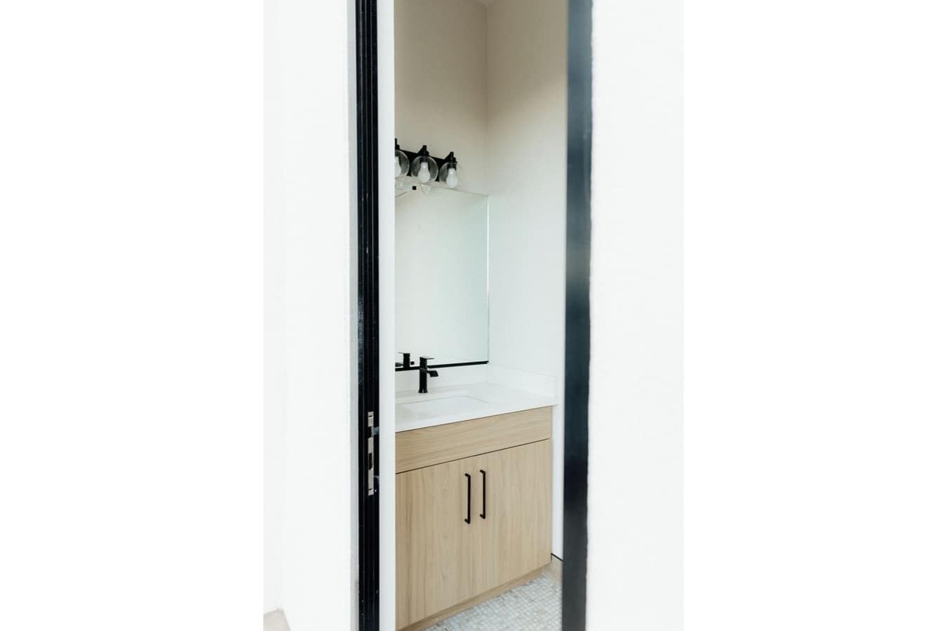 Frankie's Place in Pecan Valley Resort with Pool | Photo 20