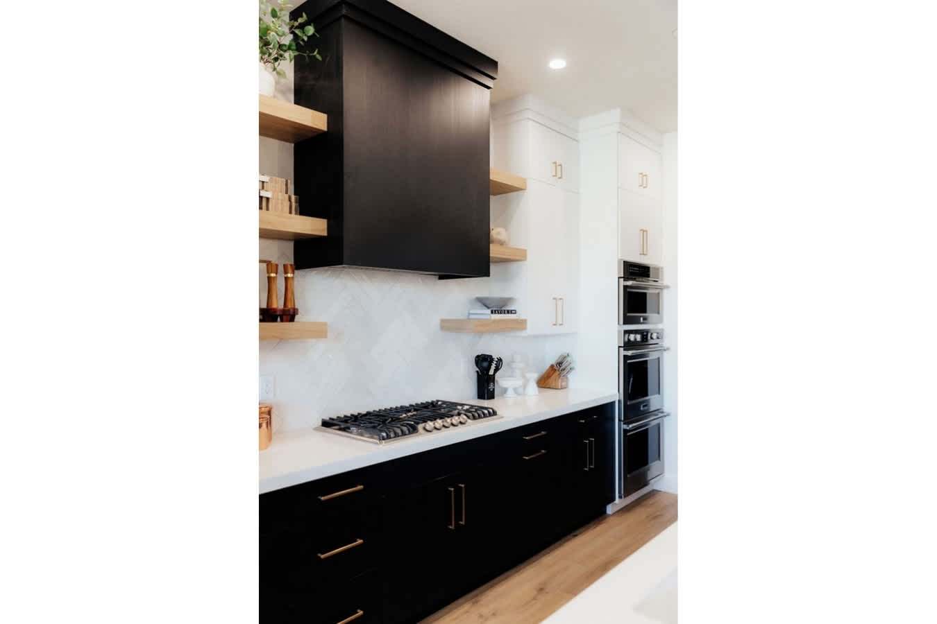 Frankie's Place in Pecan Valley Resort with Pool | Photo 93