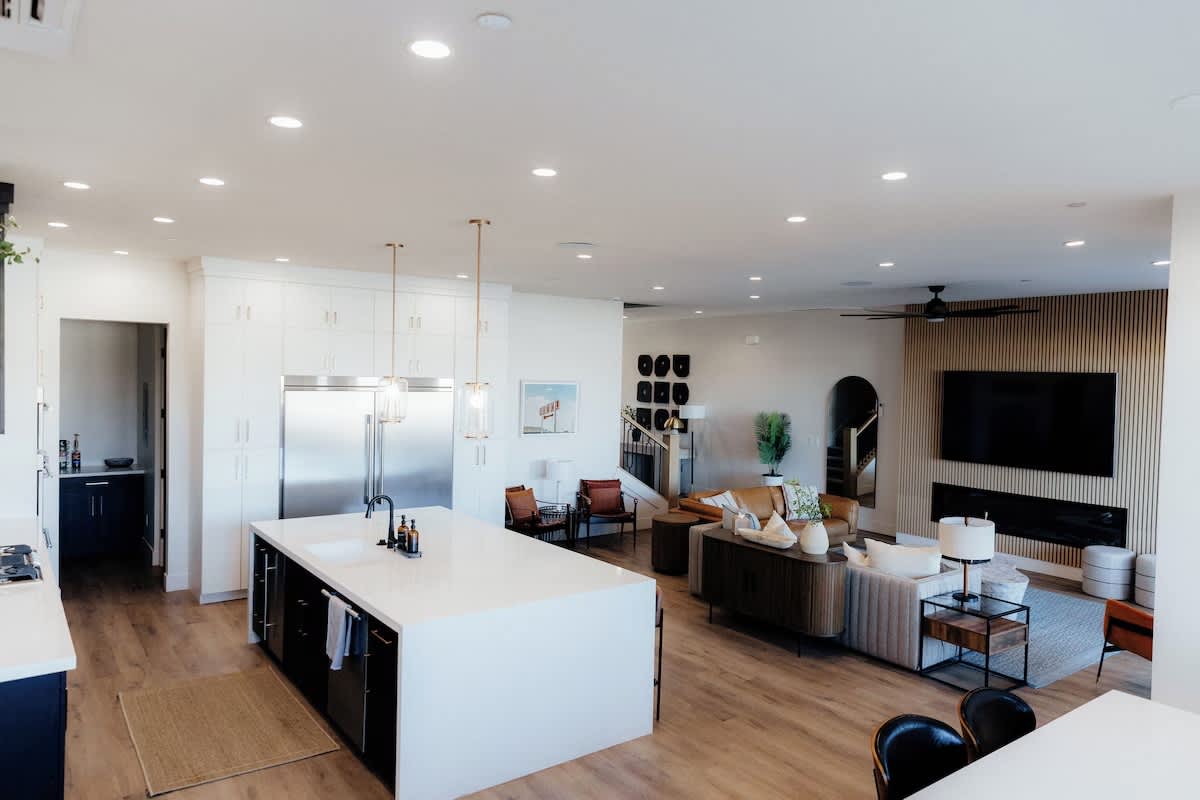 Frankie's Place in Pecan Valley Resort with Pool | Photo 97