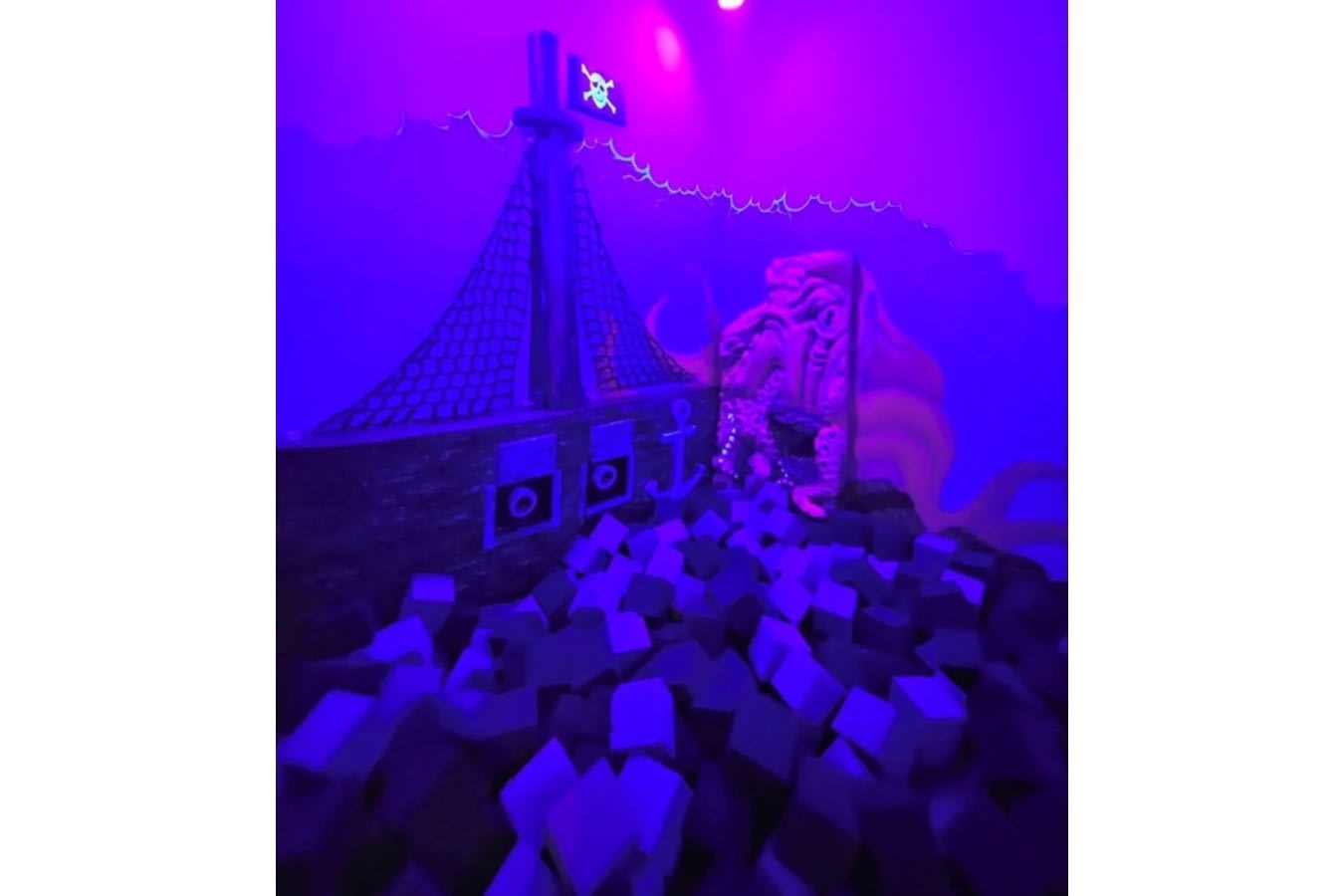 Frankie's Place in Pecan Valley Resort with Pool | Photo 160