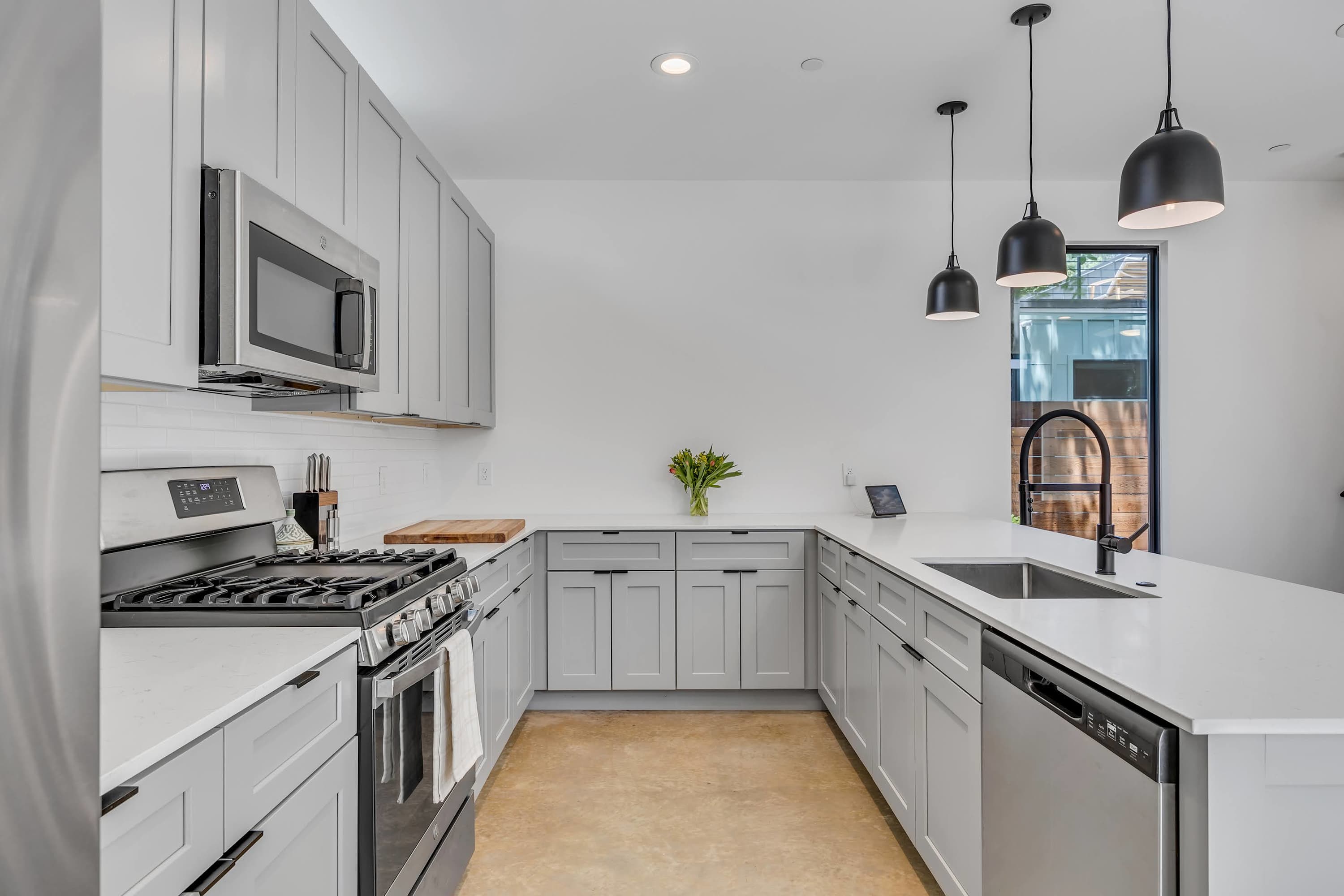 Bright Modern, Boggy Creek | Eastside Urban Dream
