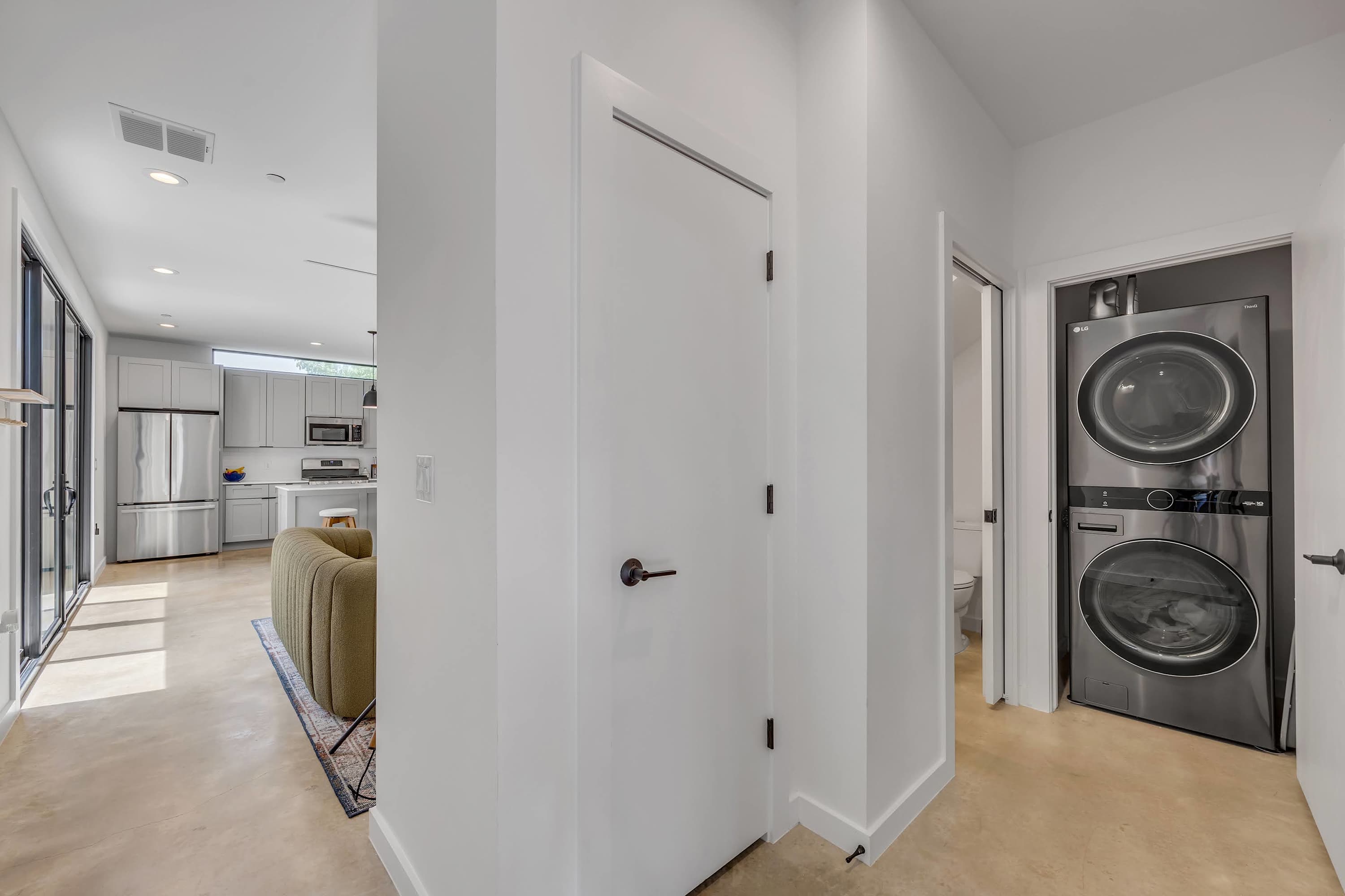 Bright Modern, Boggy Creek | Eastside Urban Dream