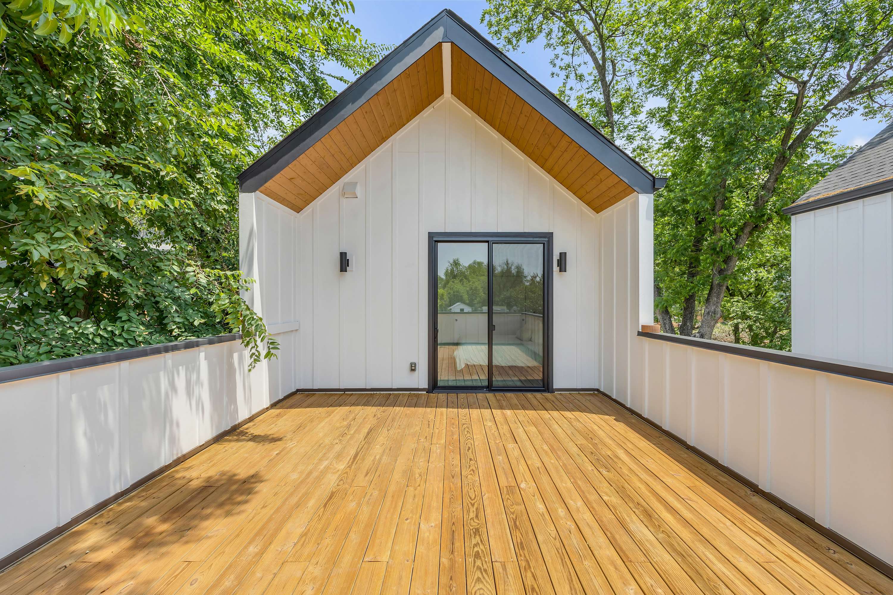 Bright Modern, Boggy Creek | Eastside Urban Dream