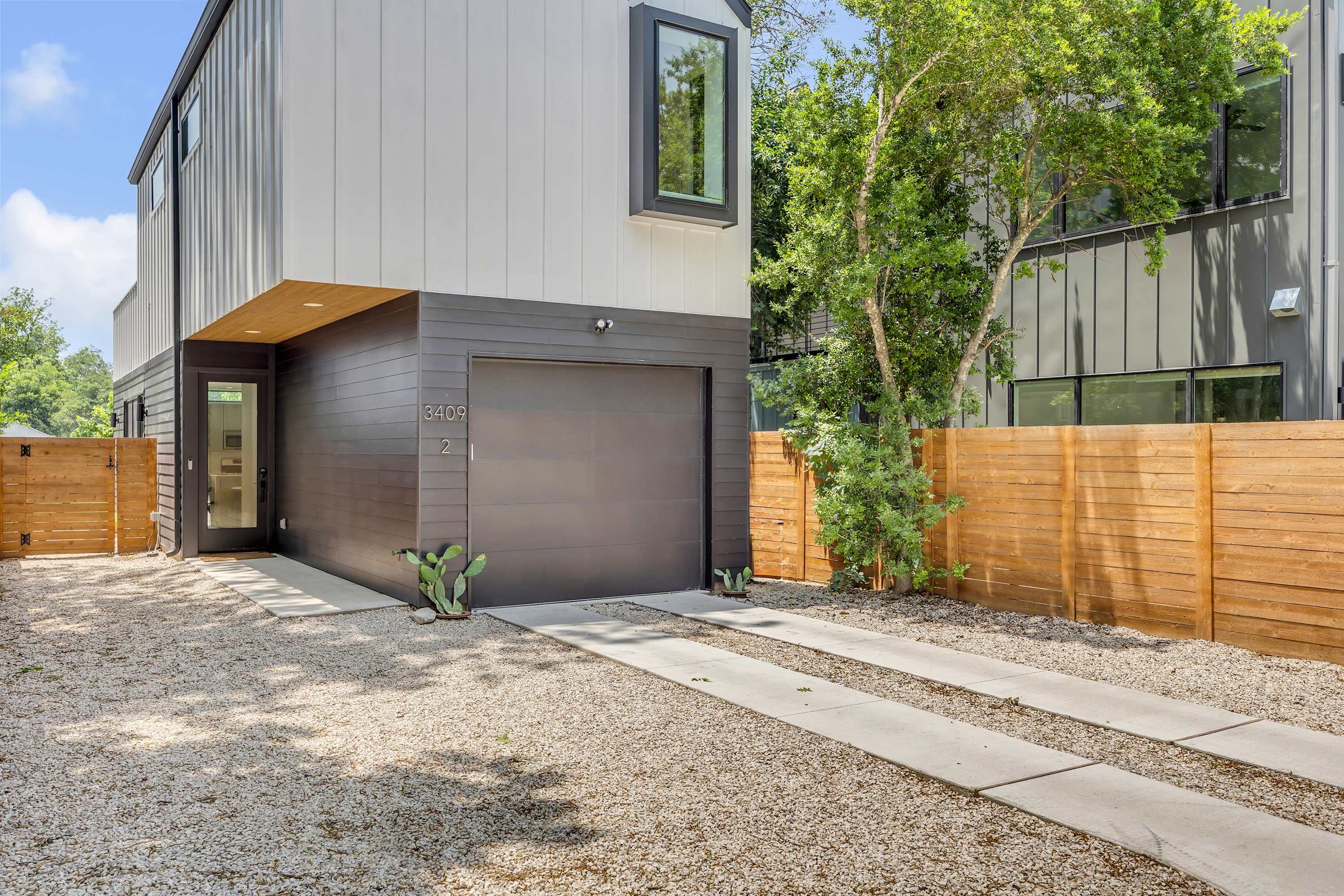 Bright Modern, Boggy Creek | Eastside Urban Dream