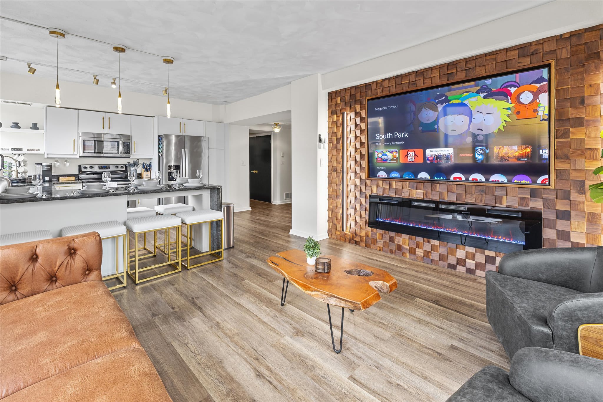 Modern Flat off Meridian - Walk Anywhere Downtown — Indianapolis, IN — vacation rental