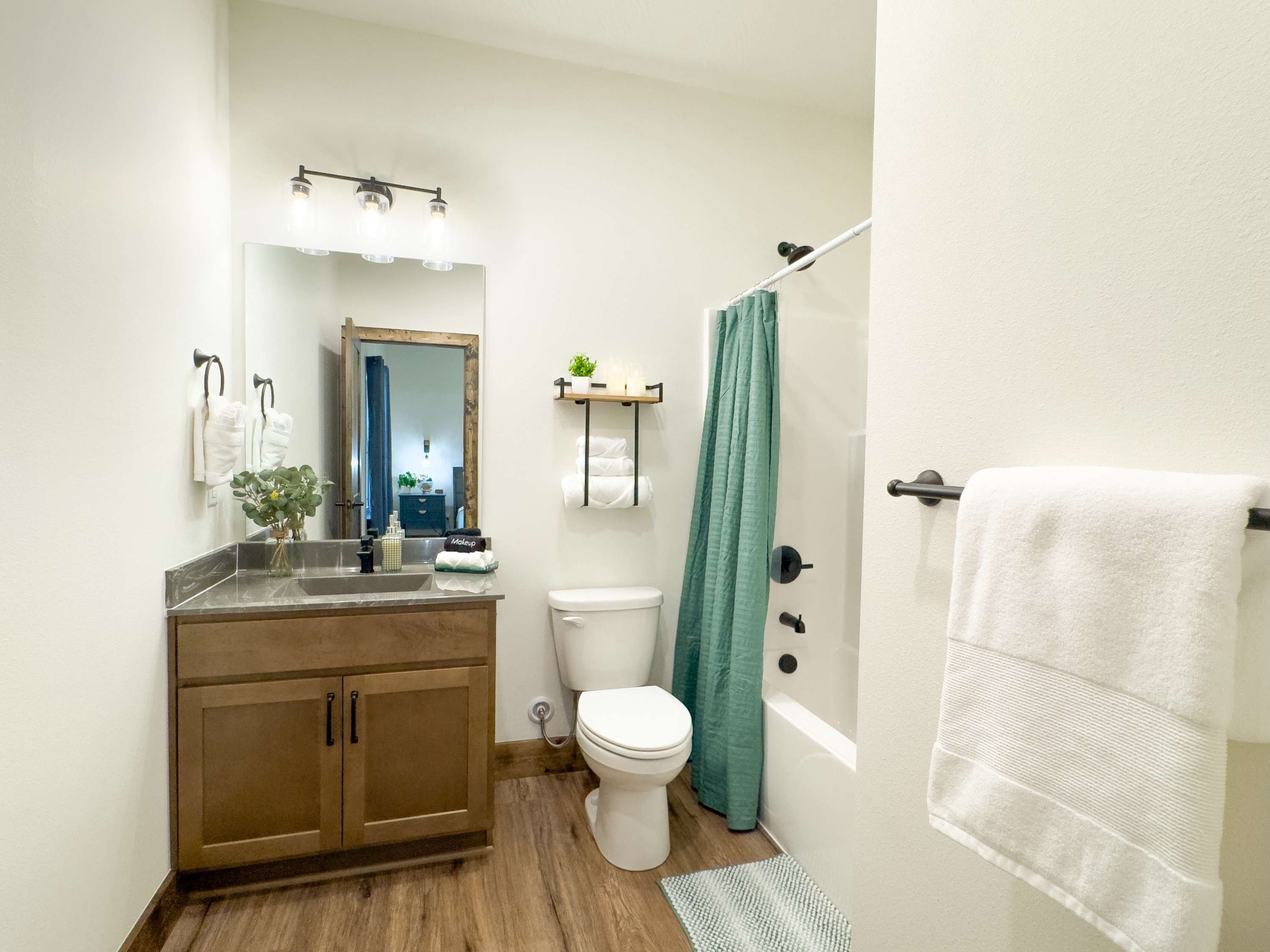 The room includes a private en suite bathroom, offering spa-like comfort and convenience.