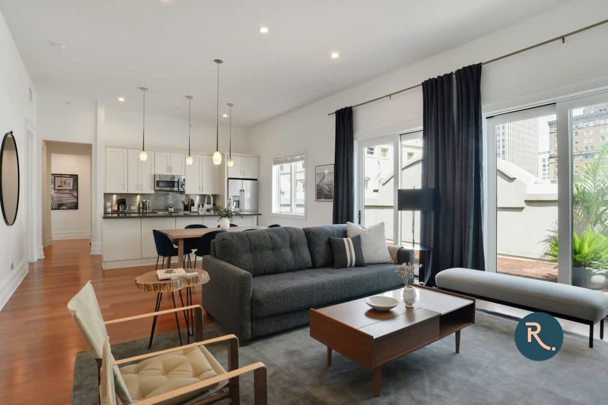 Roami At Factors Row | 2br Penthouse + Rooftop - New Orleans, LA