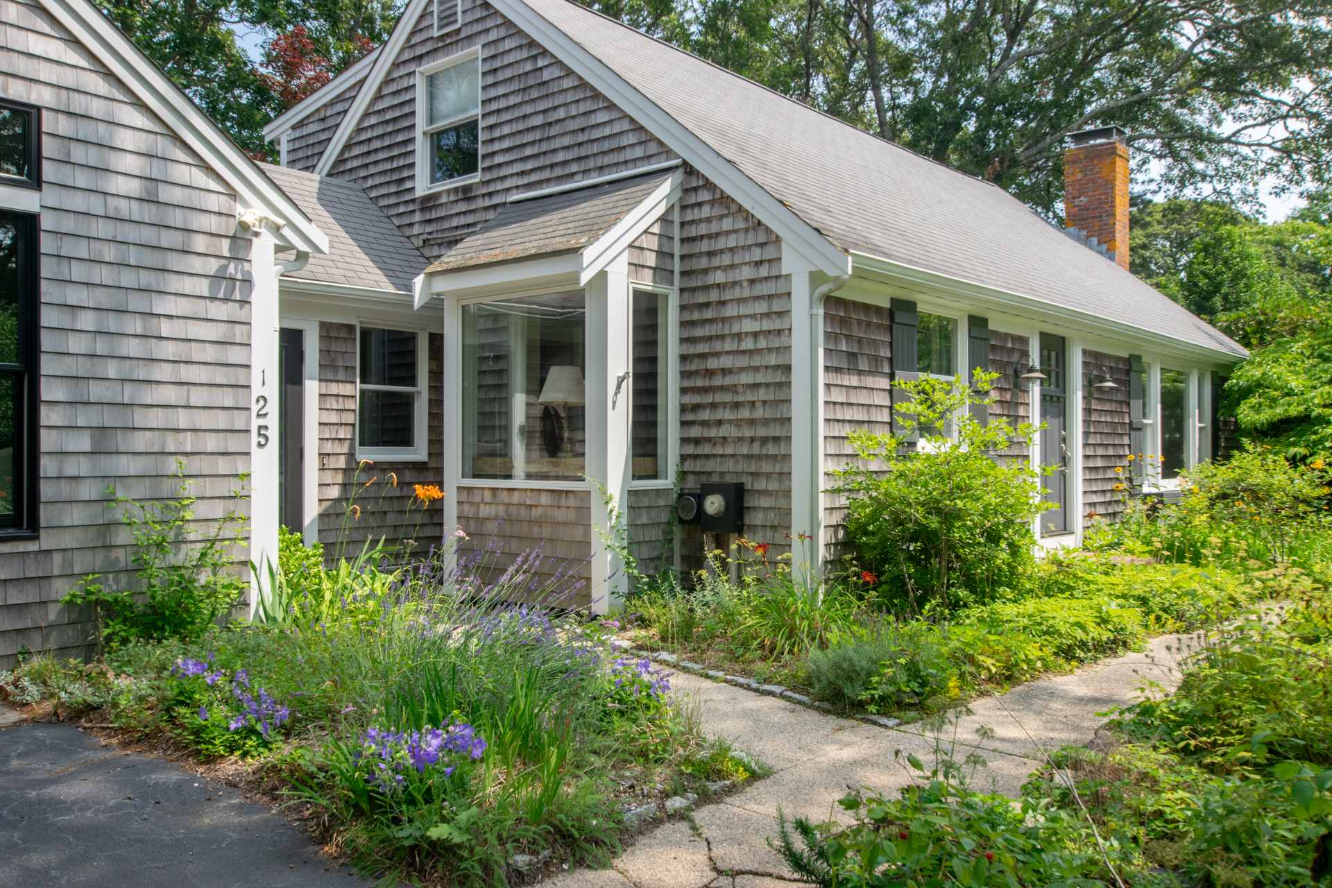 5 Min drive to Beaches and private backyard! — Eastham, MA — vacation rental