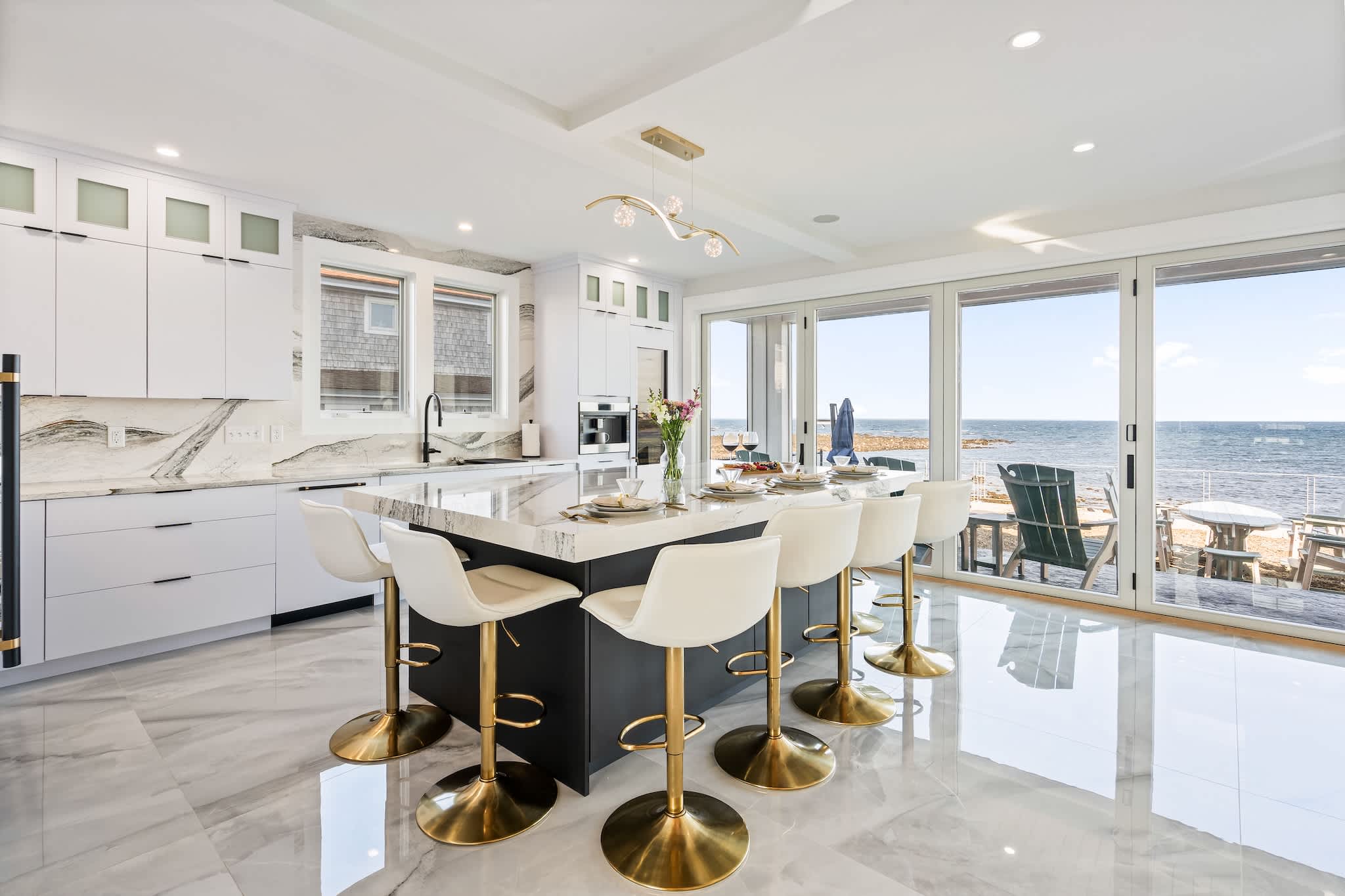 Brand New Home | Oceanfront | Hottub | Photo 3