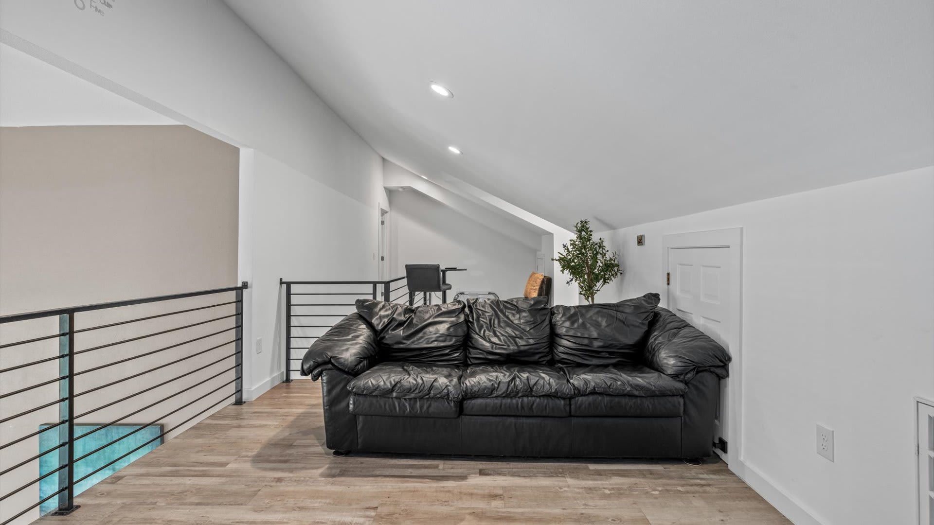 Upstairs TV lounge area