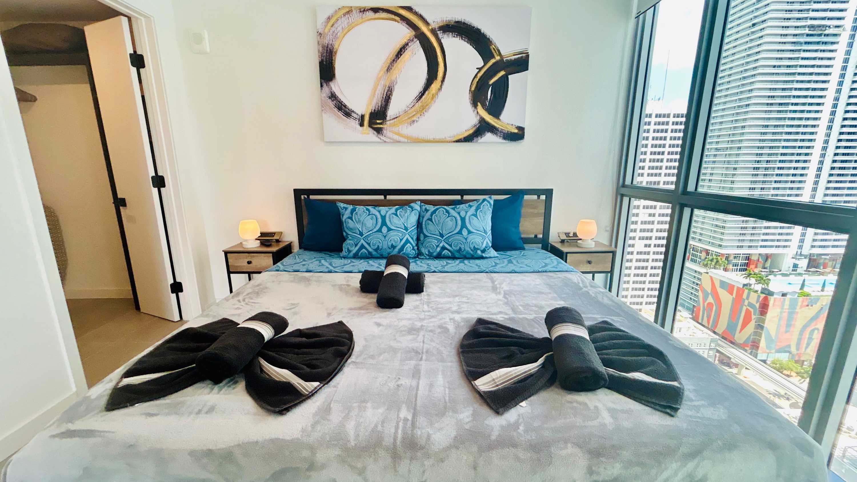 Skyline Retreat | Rare Corner + Pool & Terrace - Foto 5