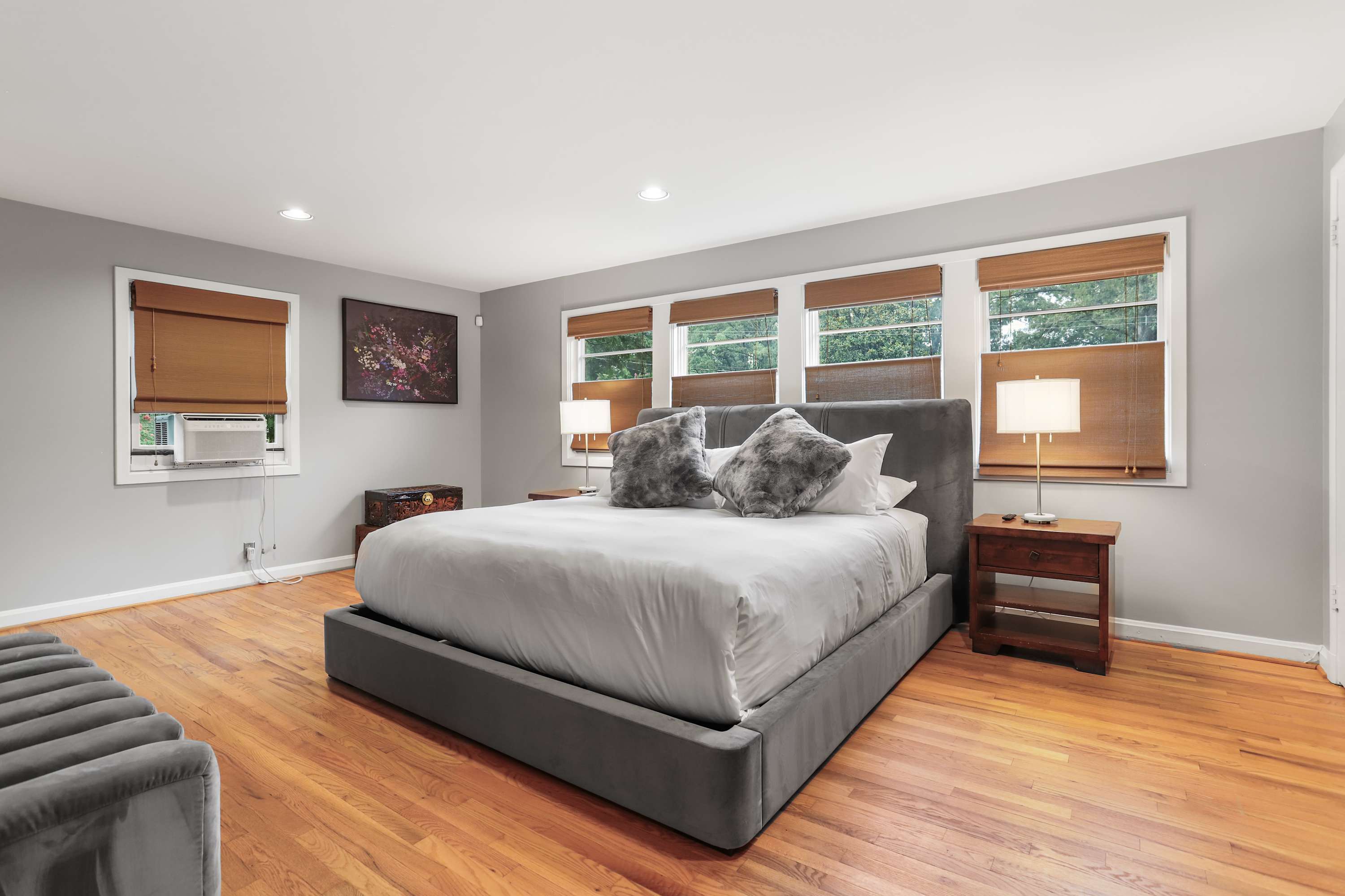 Sojourn Beautiful Home with Beach Access & Backyard 4