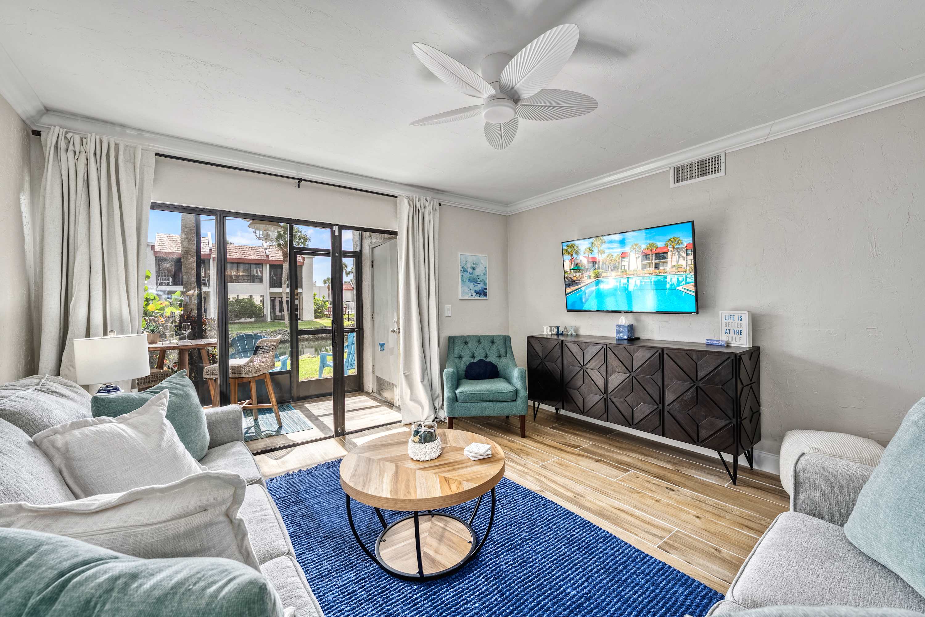 Dans Florida Condos Blue Fin at Runaway Bay 3