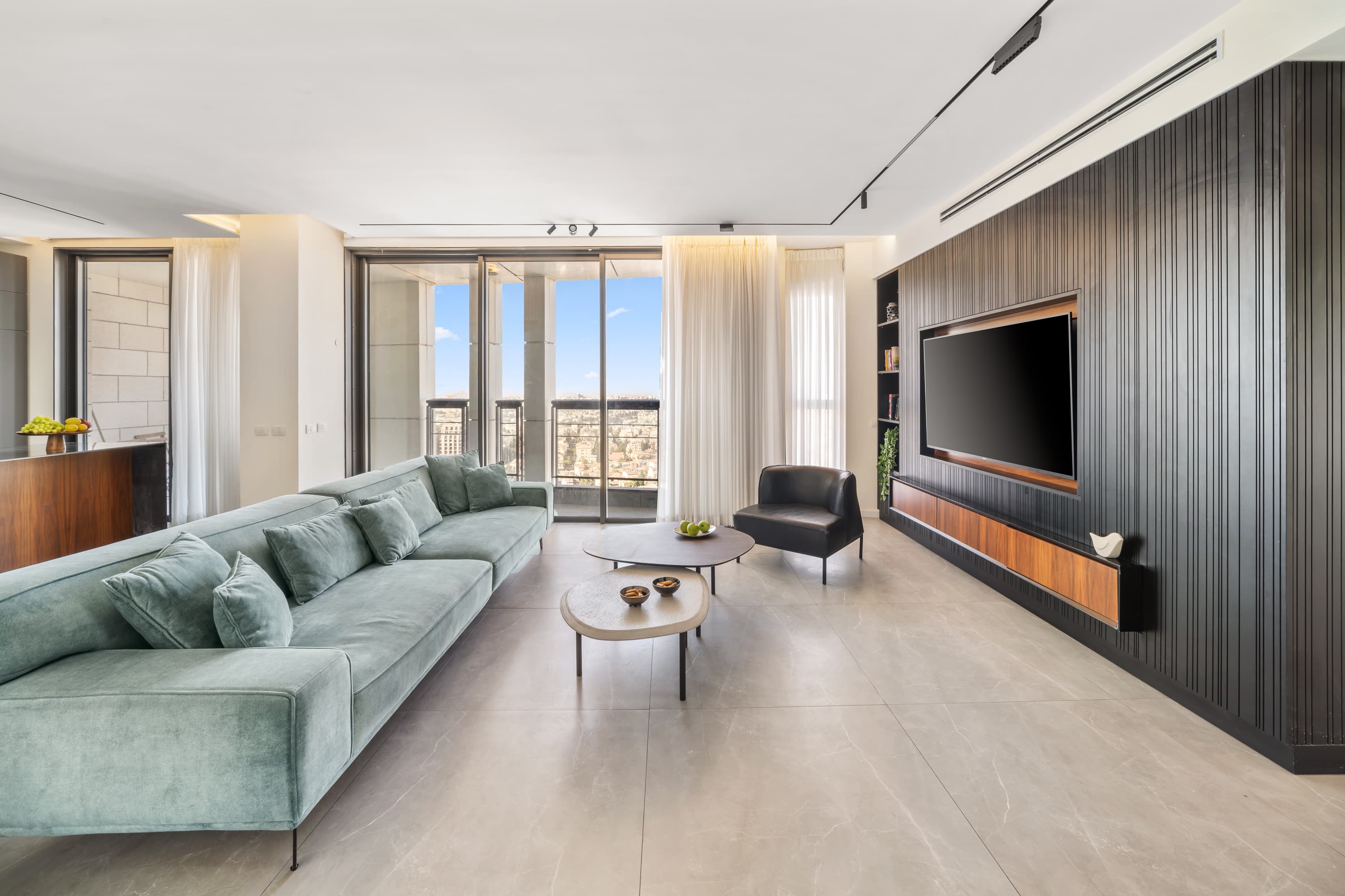 JTower - Presidential 3BR Parking with amazing view, city center photo 7