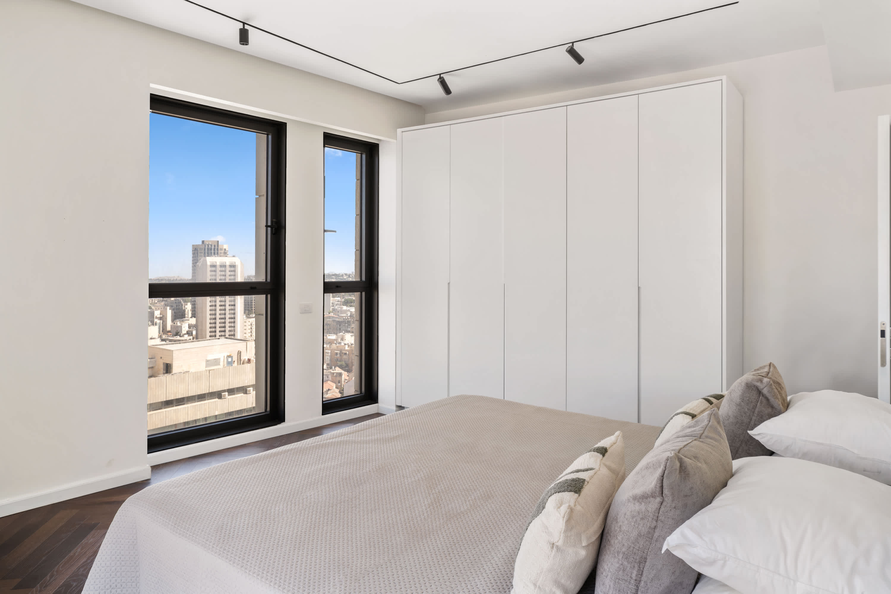 JTower - Presidential 3BR Parking with amazing view, city center photo 26