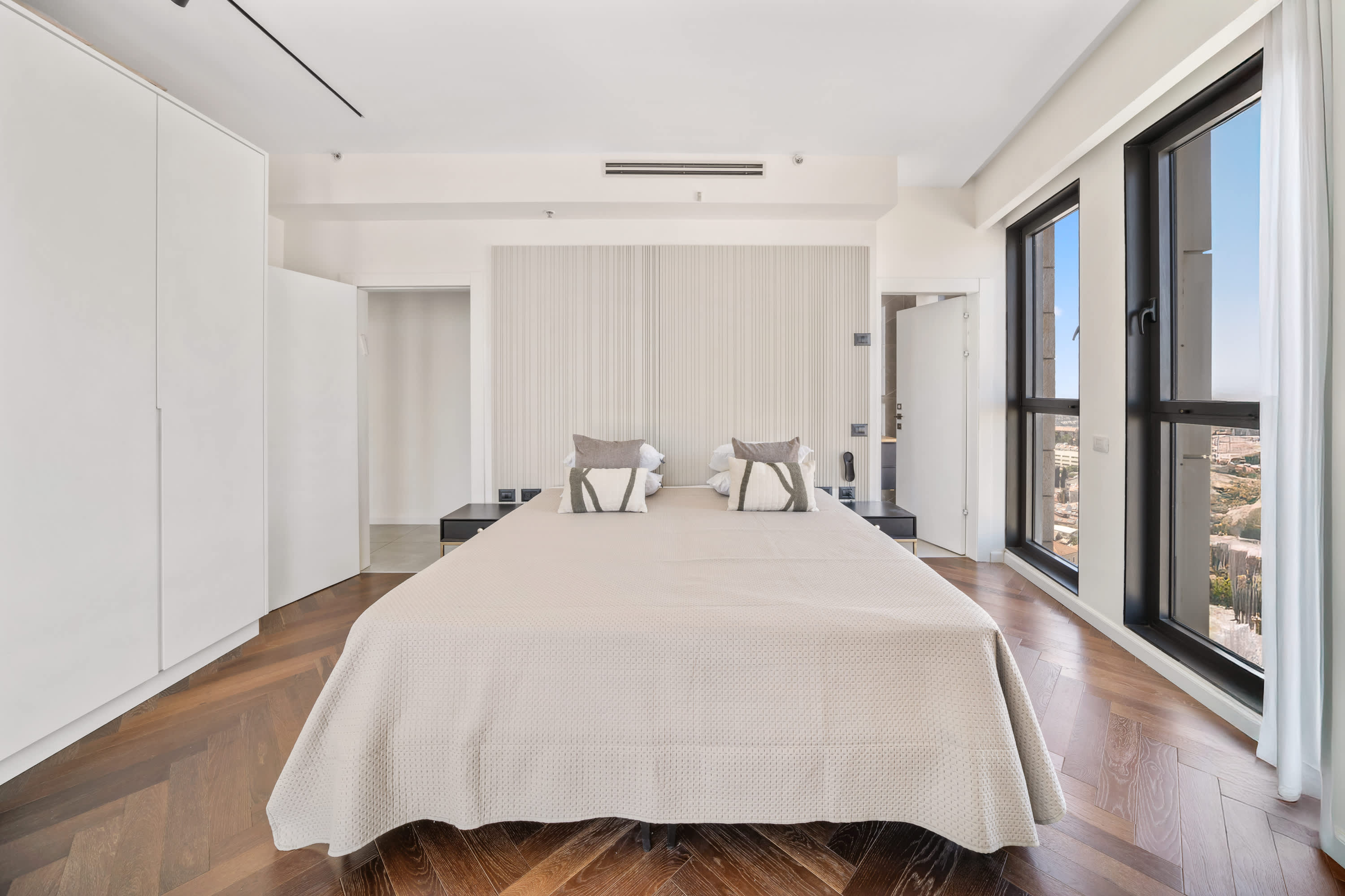 JTower - Presidential 3BR Parking with amazing view, city center photo 32