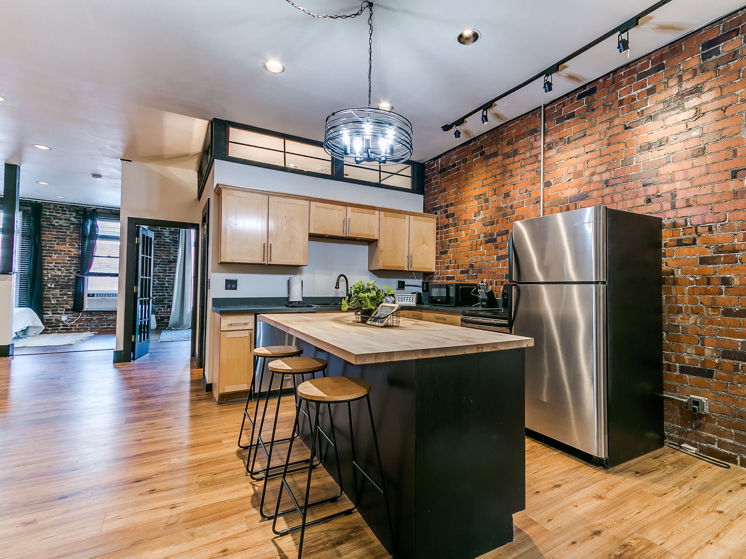 Cozy Stay at 229 Main St Perfect Ames Location — Ames, IA — vacation rental