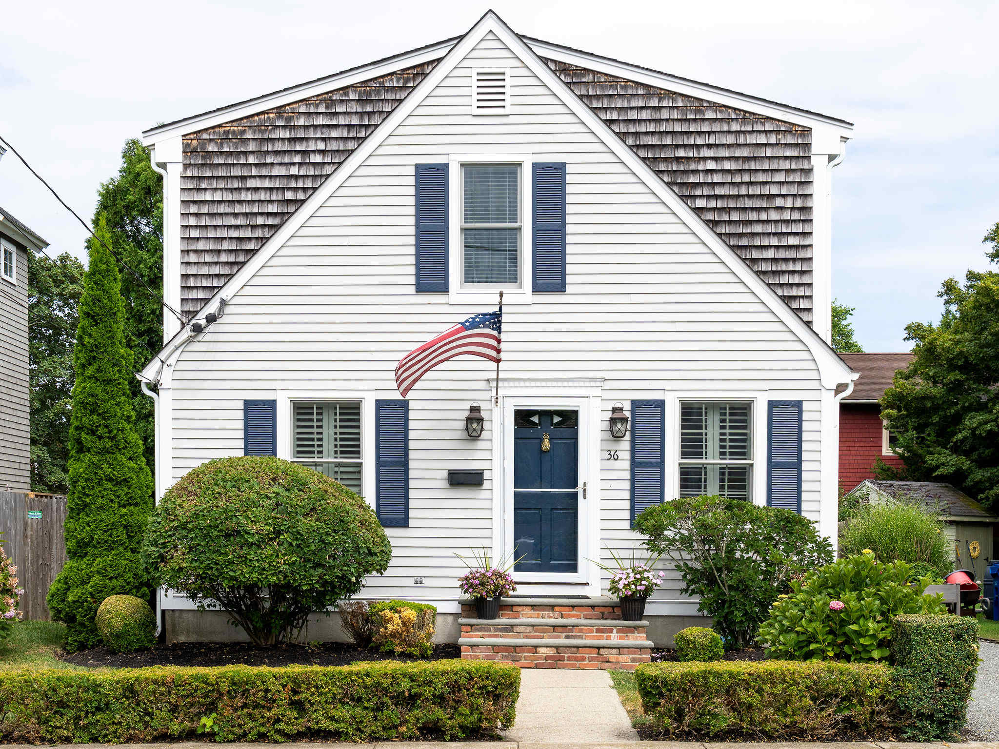Newport Fifth Ward Cottage Wlk to Harbor + Beaches — Newport, RI — vacation rental