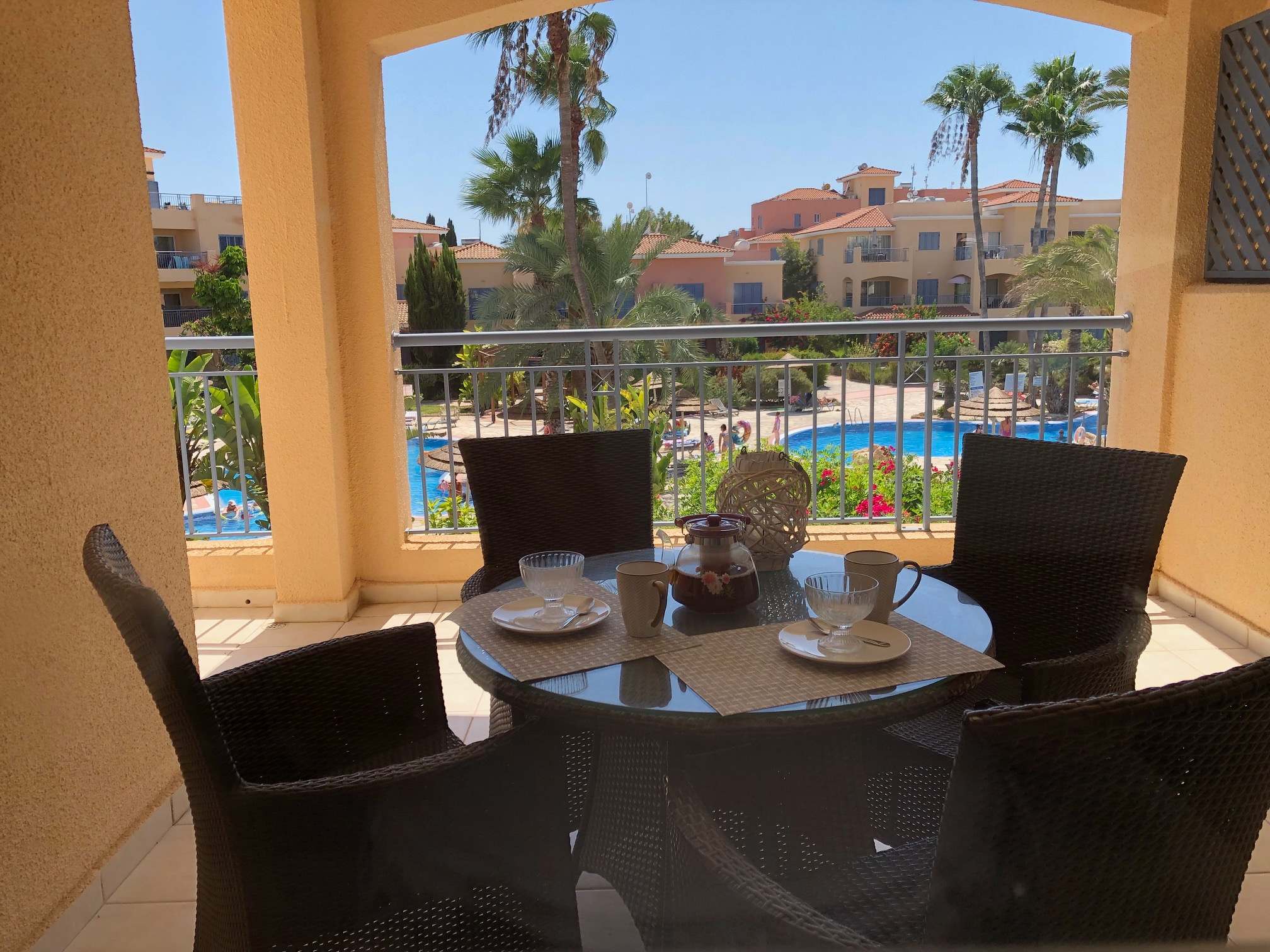 Limnaria: Modern 1 Bed, Pool Views, 5min To Beach