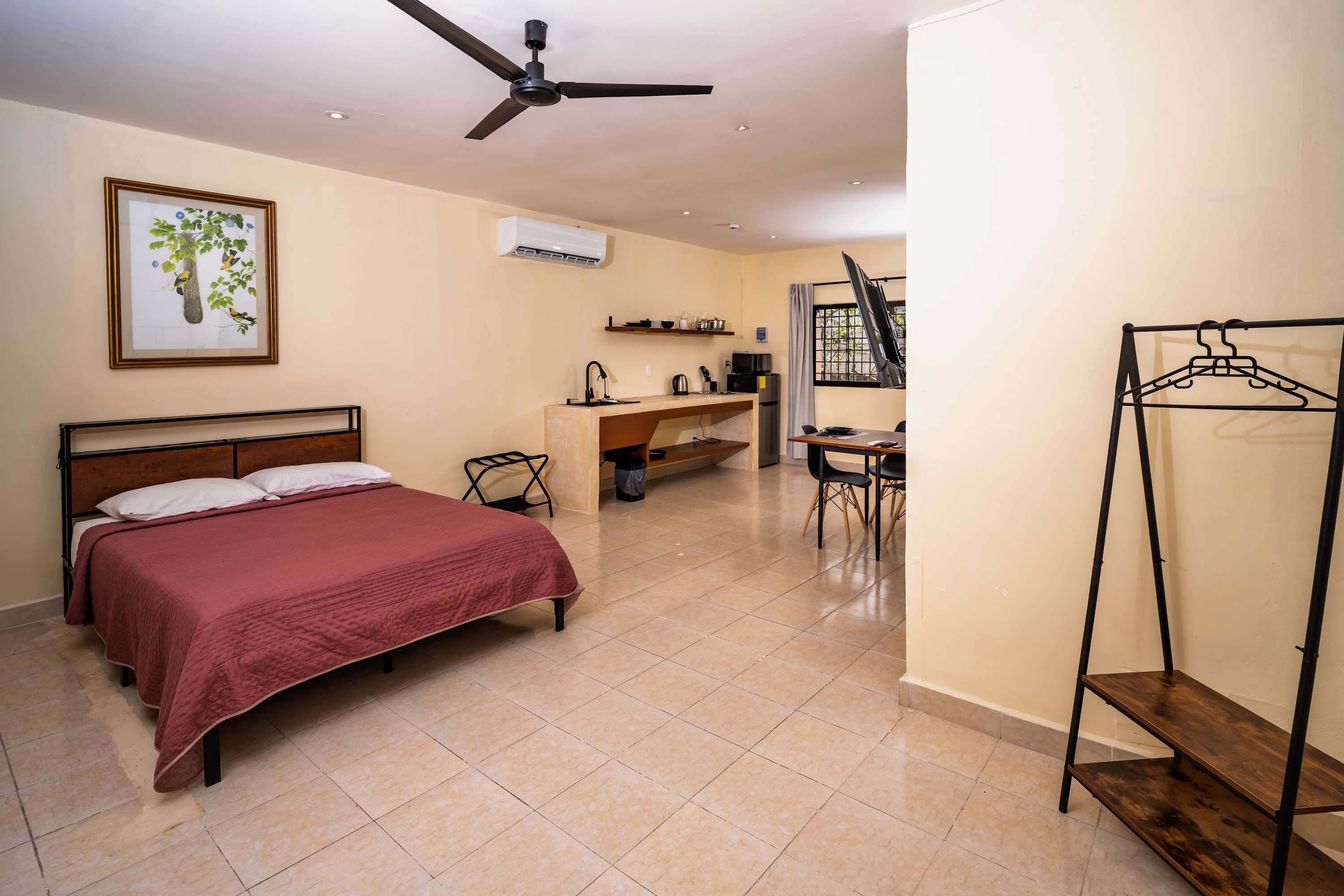 Spacious Loft in Cancún with Large Bath & Full Kitchen
