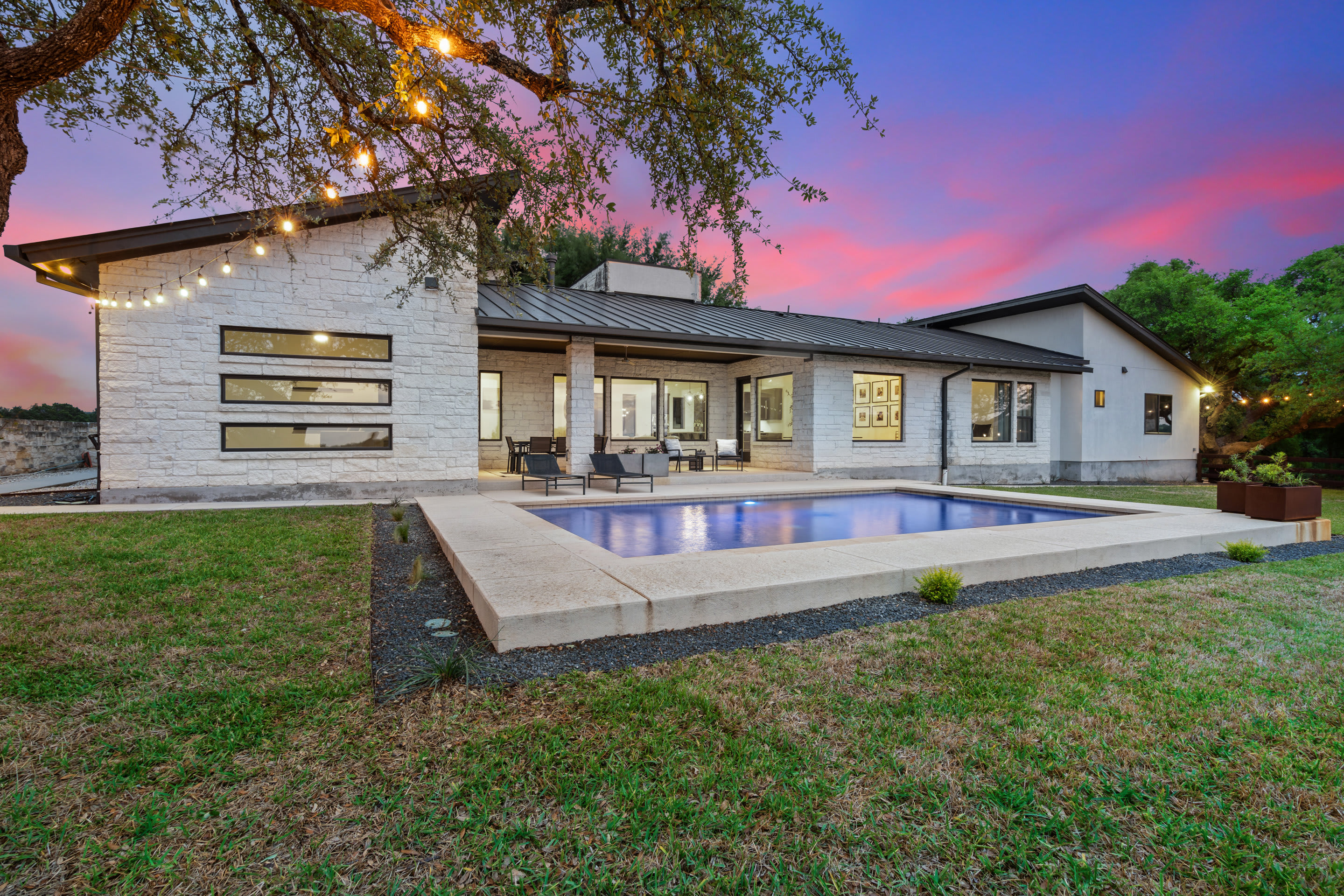 Riverfront Oasis With Private Heated Pool