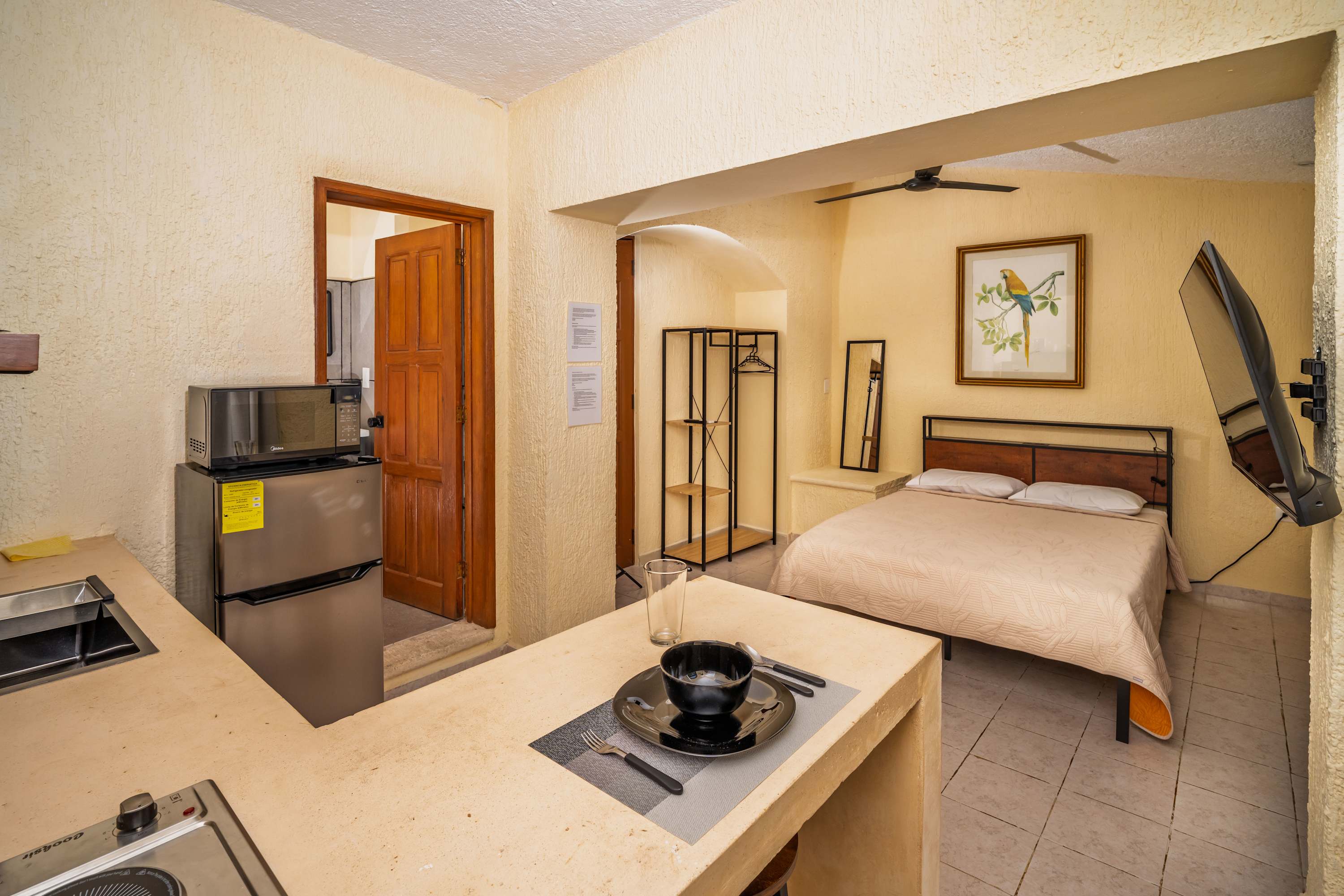 Cozy Cancún Studio with Outdoor Dining & Park View