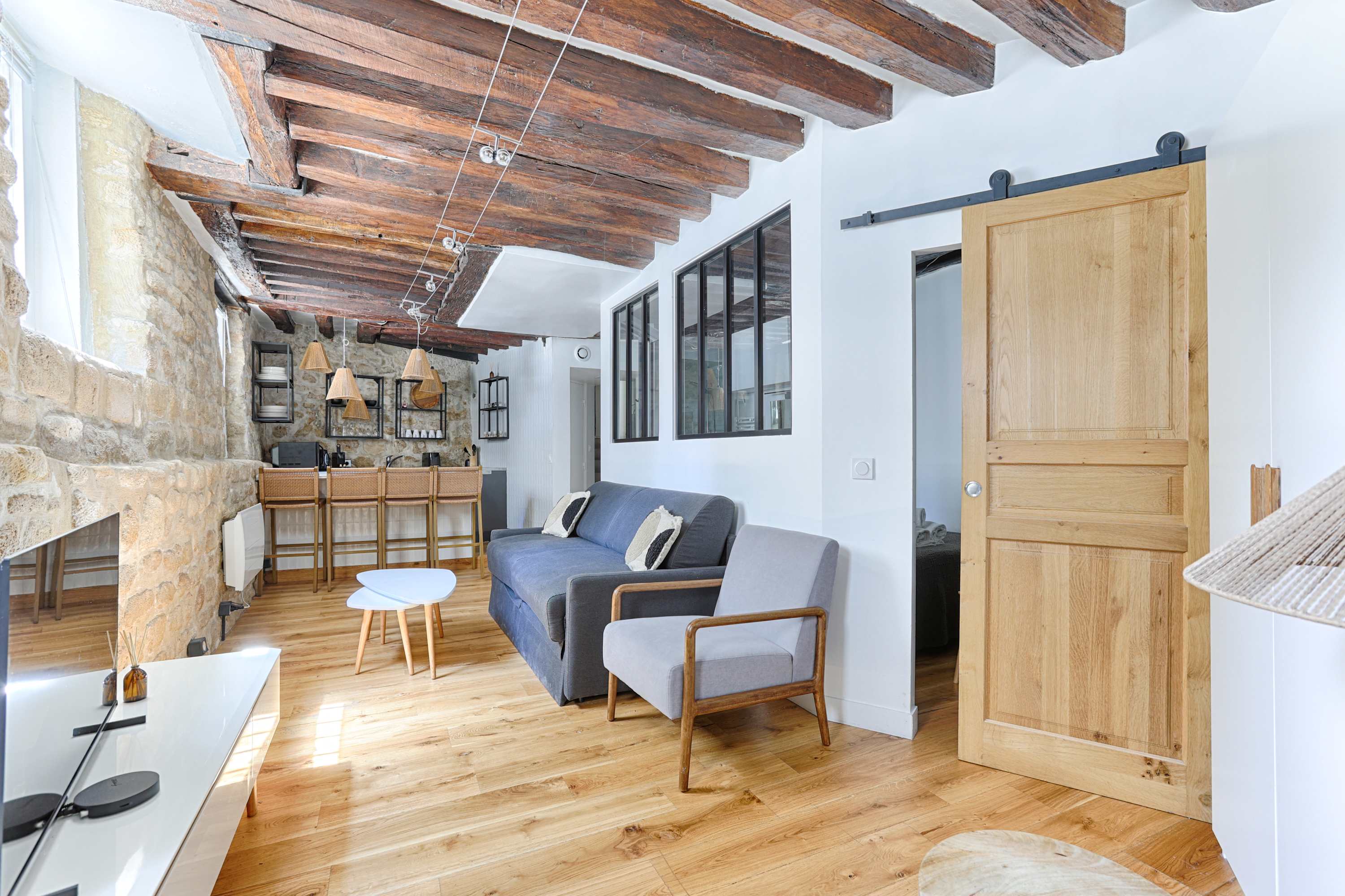 Parisian Atypic Apartment close to place Bastille – photo 2