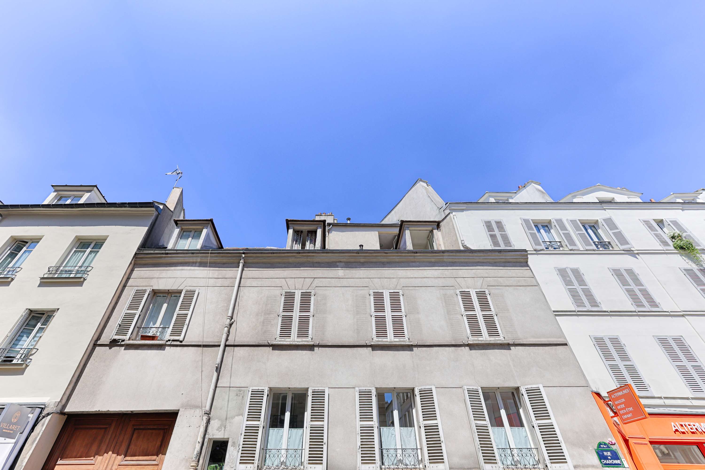 Parisian Atypic Apartment close to place Bastille – photo 14