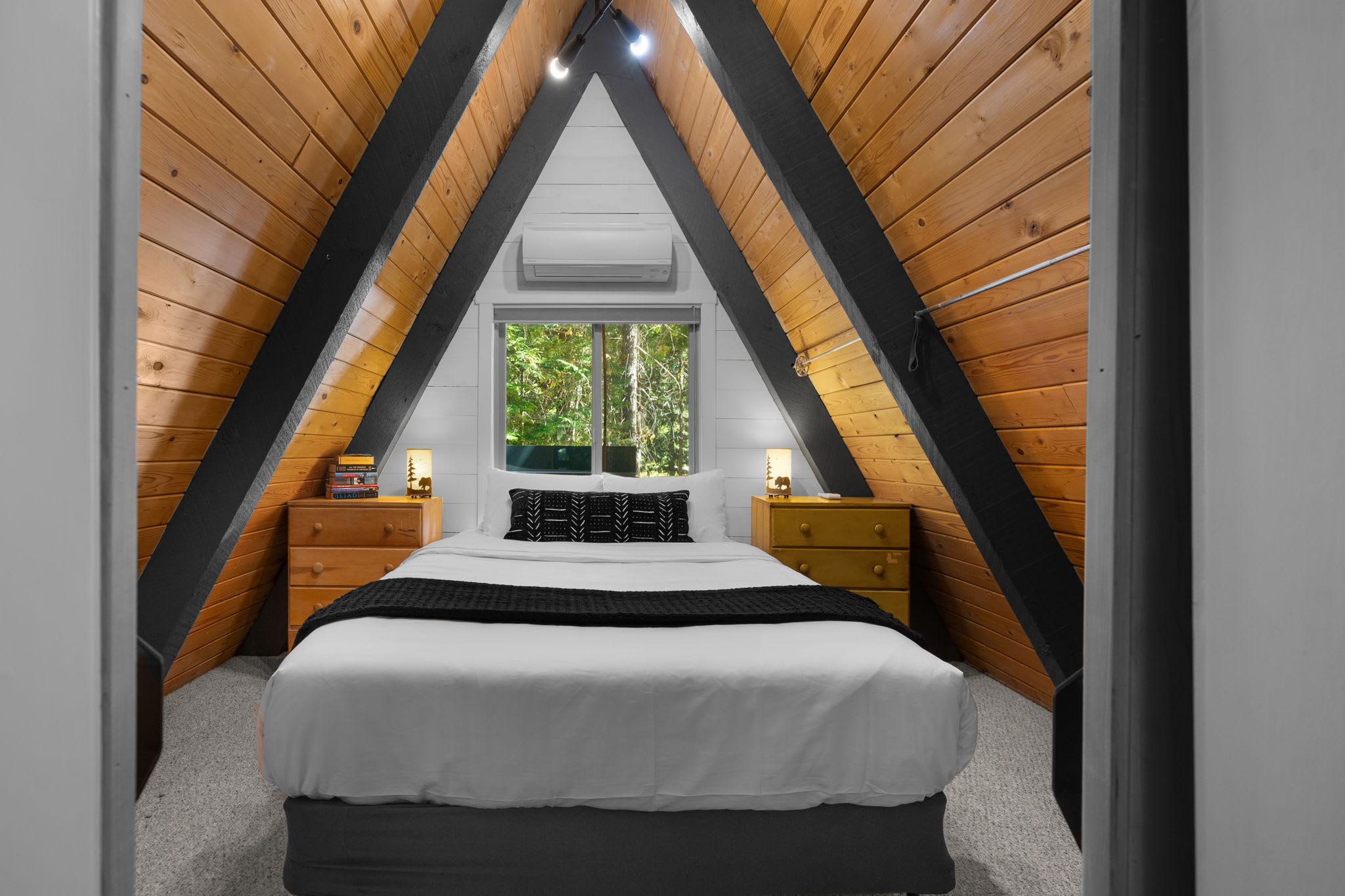 Charming A-frame Cabin With Cozy Sauna And Fire Pit - Inviting Retreat - Mount Hood, OR