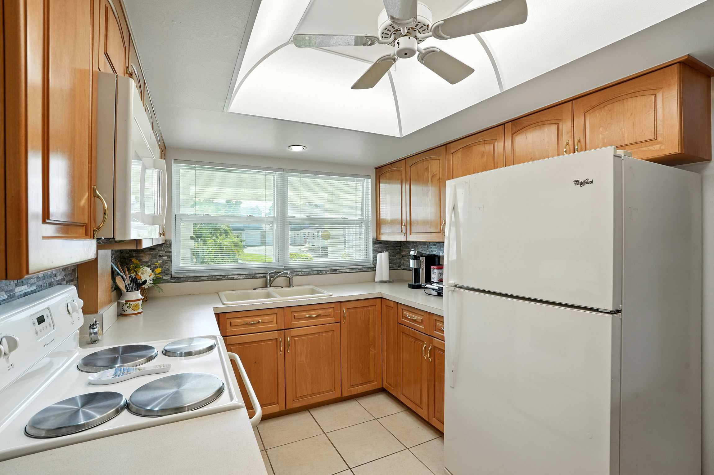 Naples Retreat Walk to Pool and More 14